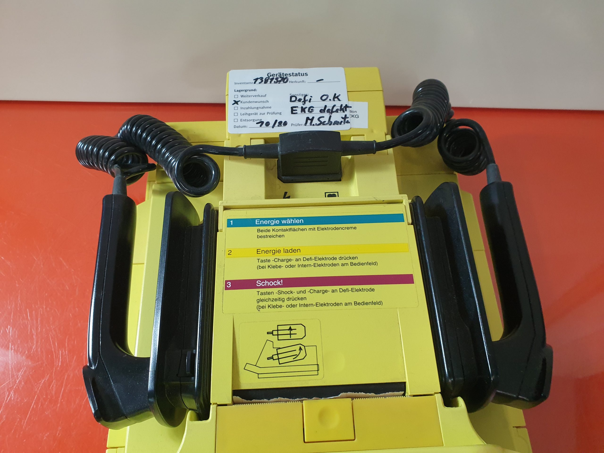 GE MEDICAL RESPONDER 3000 – Defibrilator – Defi thumbnail 2