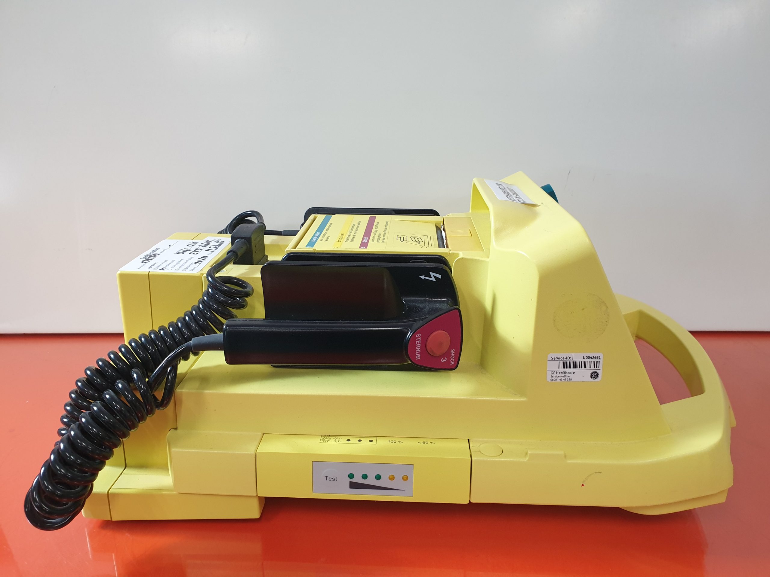 GE MEDICAL RESPONDER 3000 – Defibrilator – Defi thumbnail 3