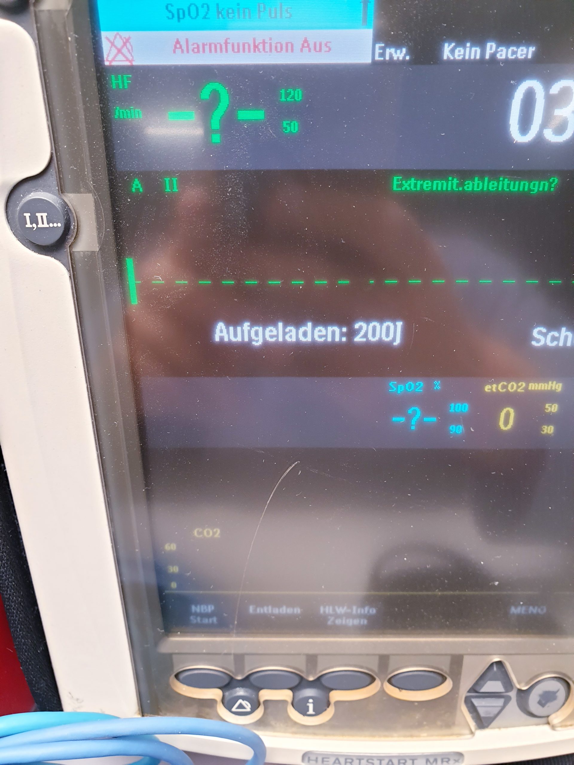PHILIPS HeartStart MRx Defibrillator thumbnail 11