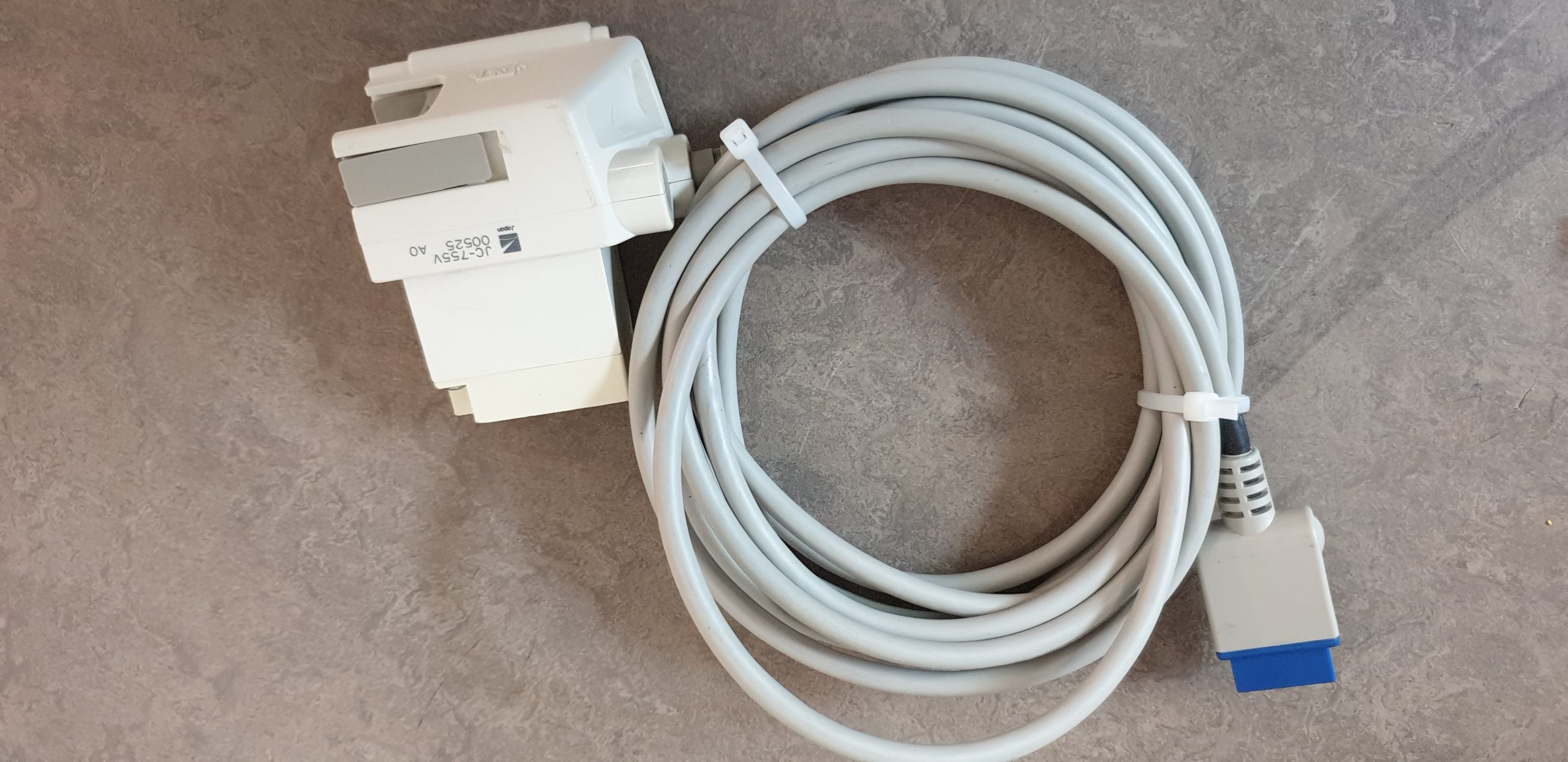 Nihon Kohden CardioLife TEC-7531G Defi Defibrilator mit Zubehör thumbnail 4