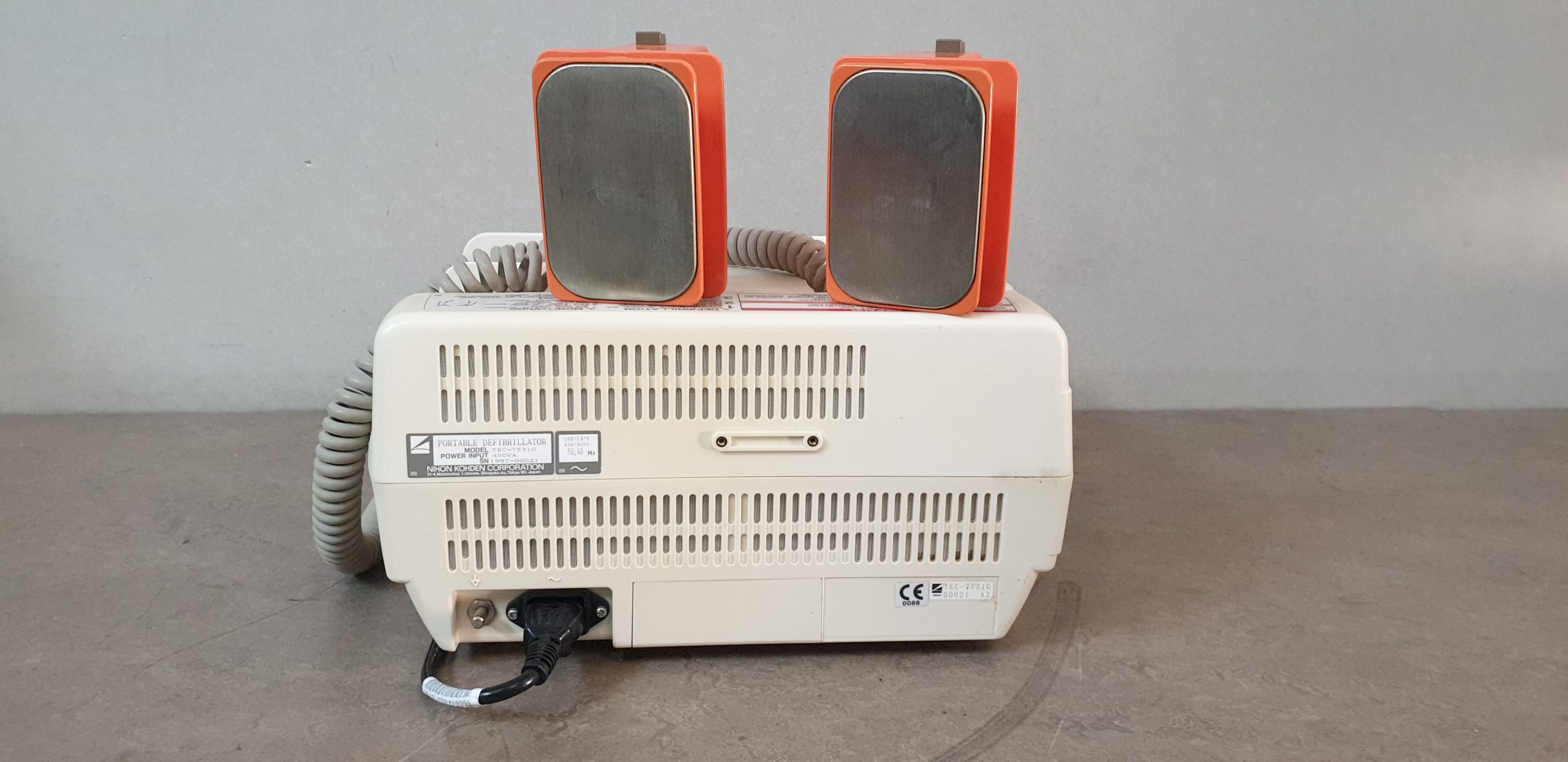 Nihon Kohden CardioLife TEC-7531G Defi Defibrilator mit Zubehör thumbnail 5