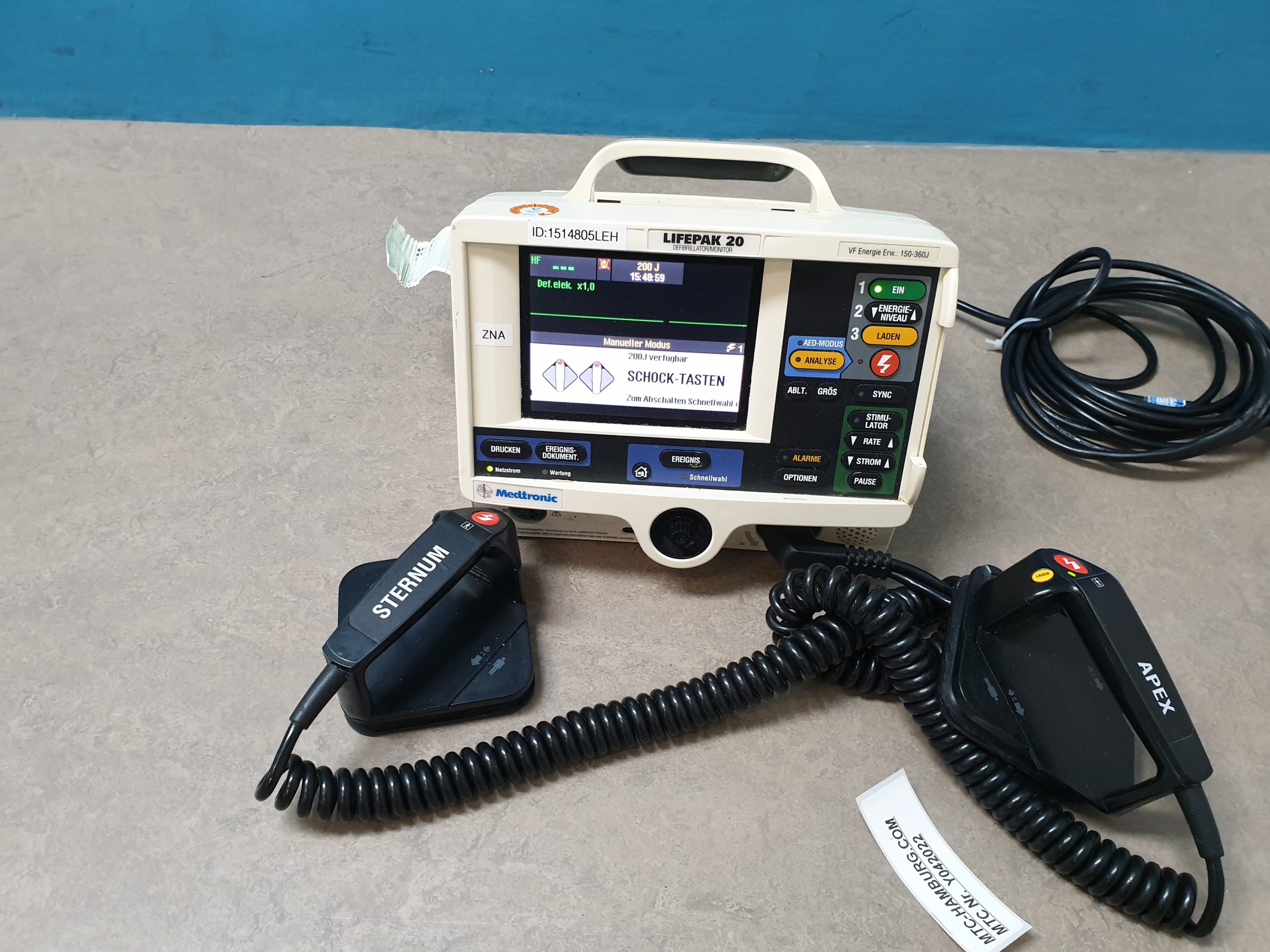 MEDTRONIC Lifepak 20 Defibrillator — image 1 of 6