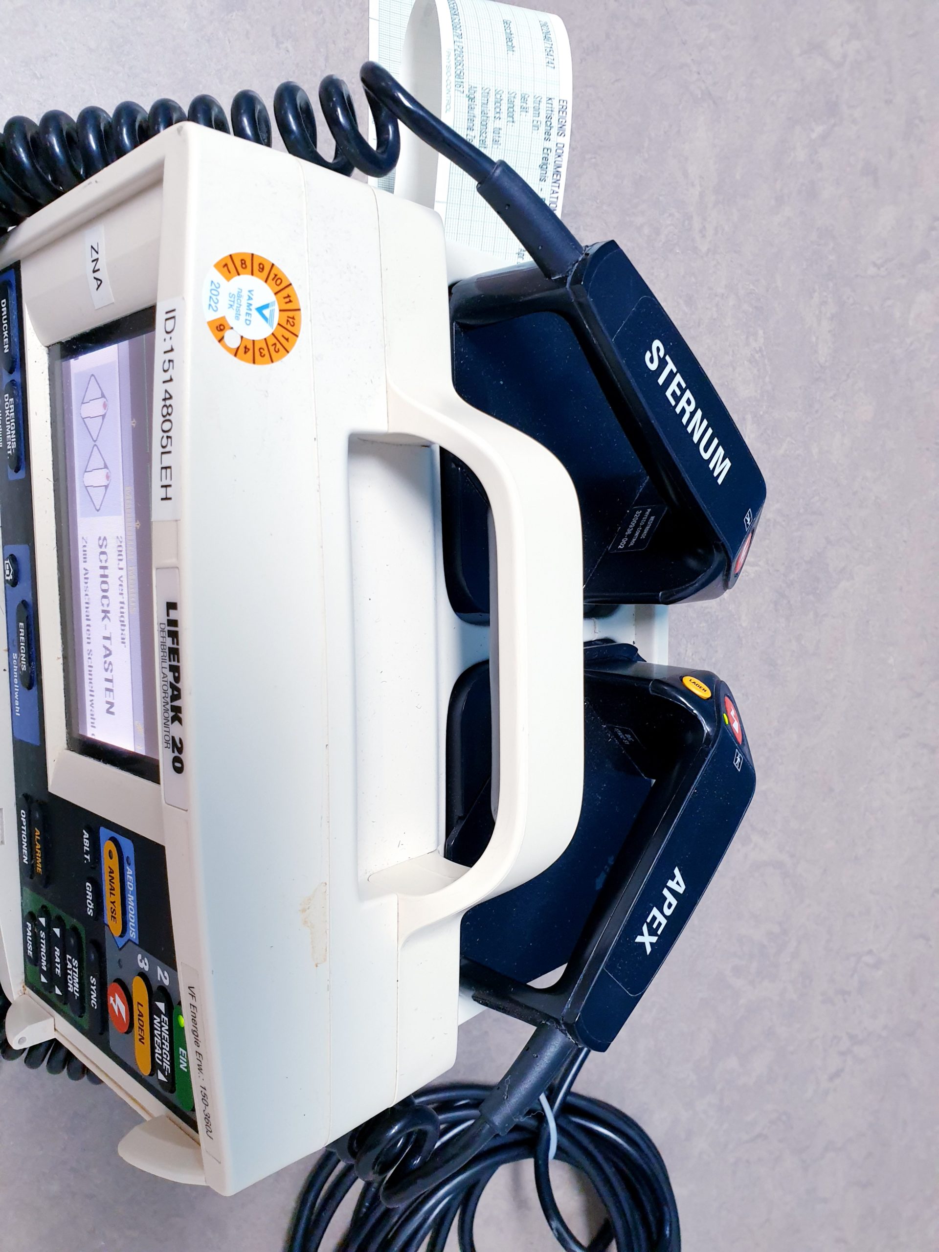 MEDTRONIC Lifepak 20 Defibrillator thumbnail 3