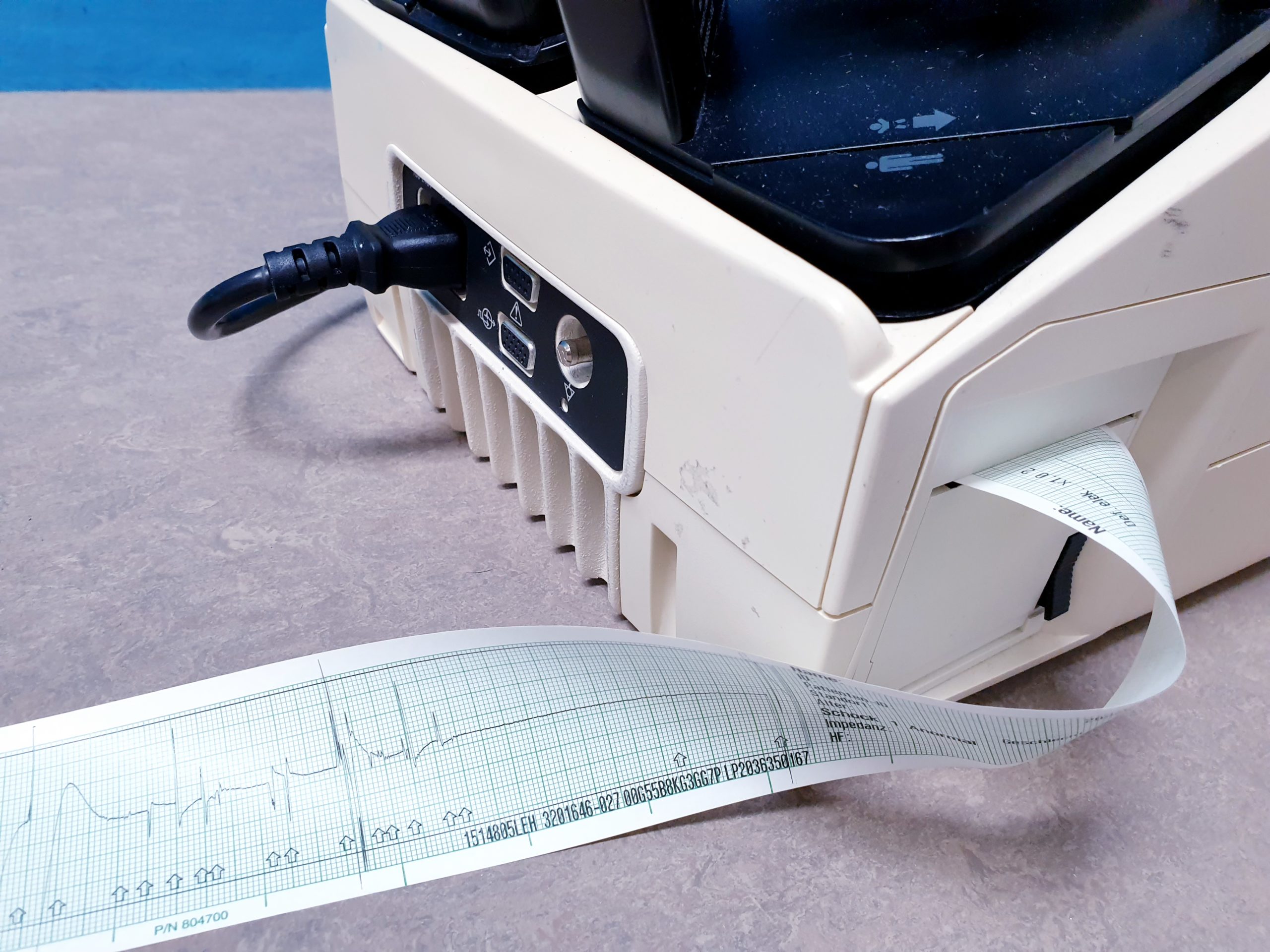 MEDTRONIC Lifepak 20 Defibrillator thumbnail 6