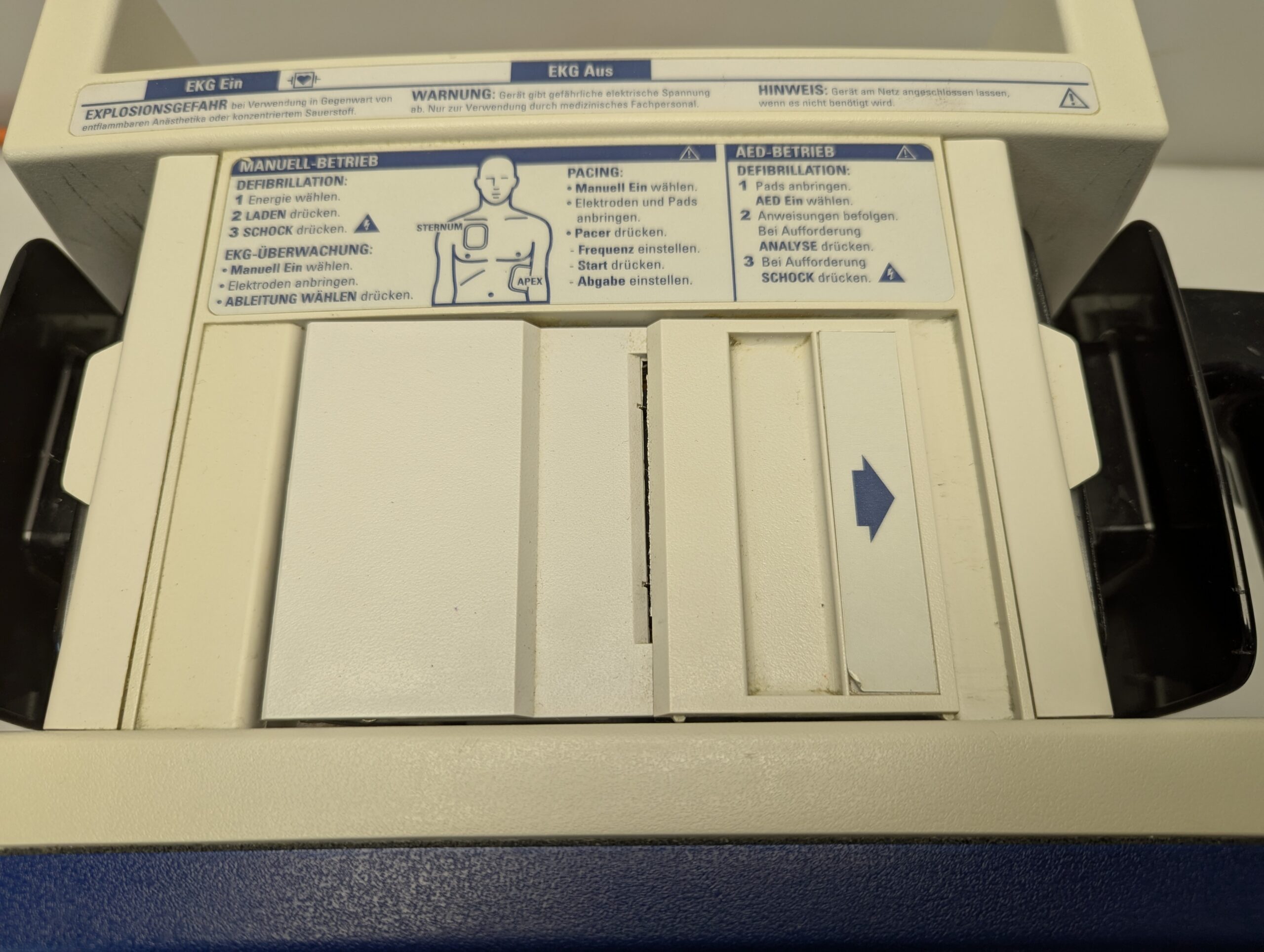 Philips HeartStart XL Defibrillator (M4735A) thumbnail 3