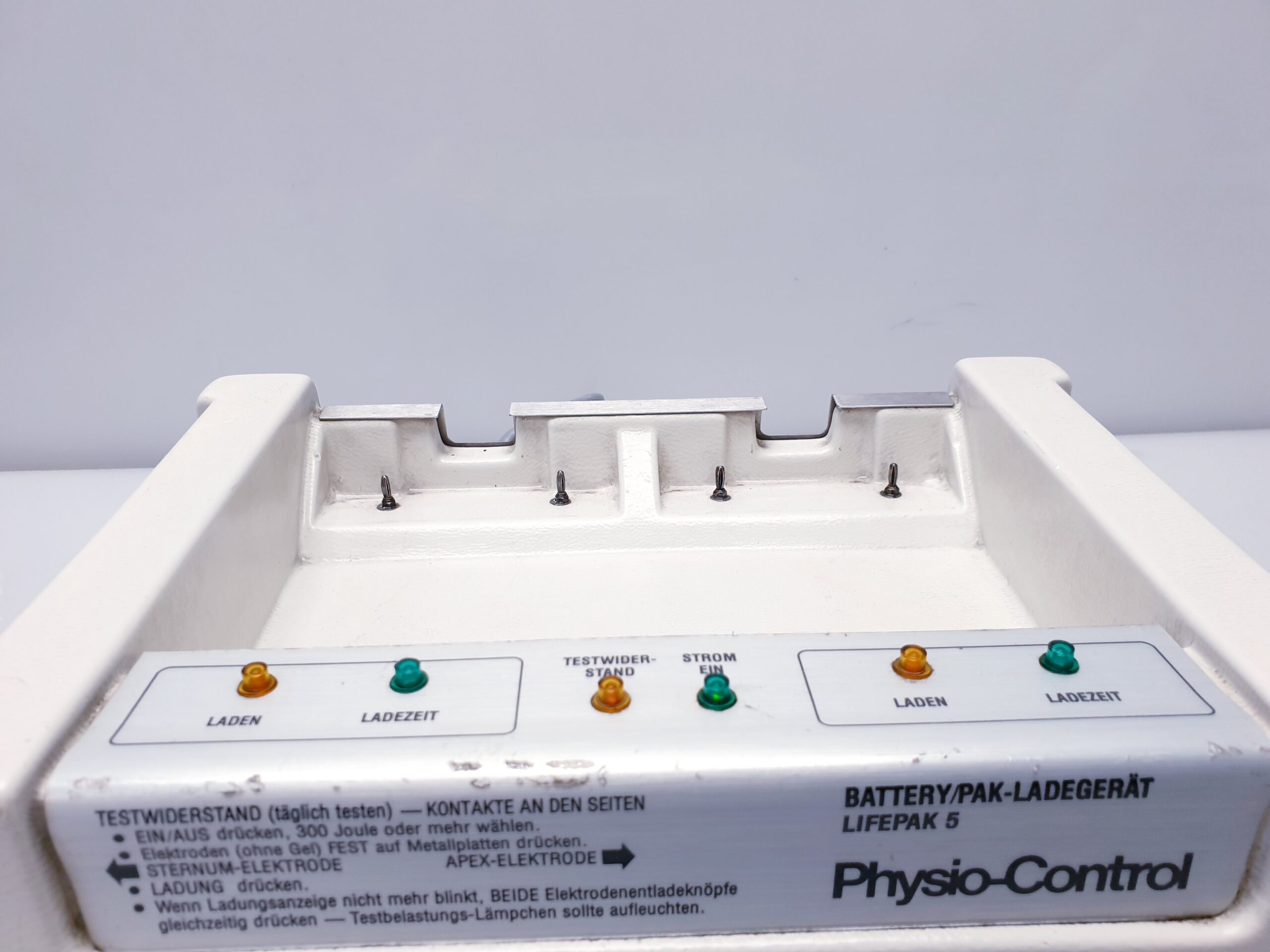 Physio-Control LIFEPAK 5 Ladegerät für Akkus des Defibrillators thumbnail 2