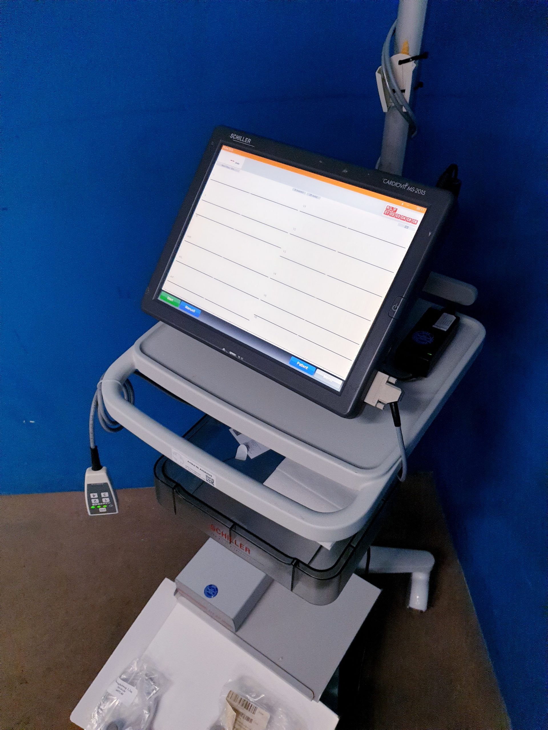 Schiller Cardiovit MS-2015 + DT80 Sauganlage thumbnail 2