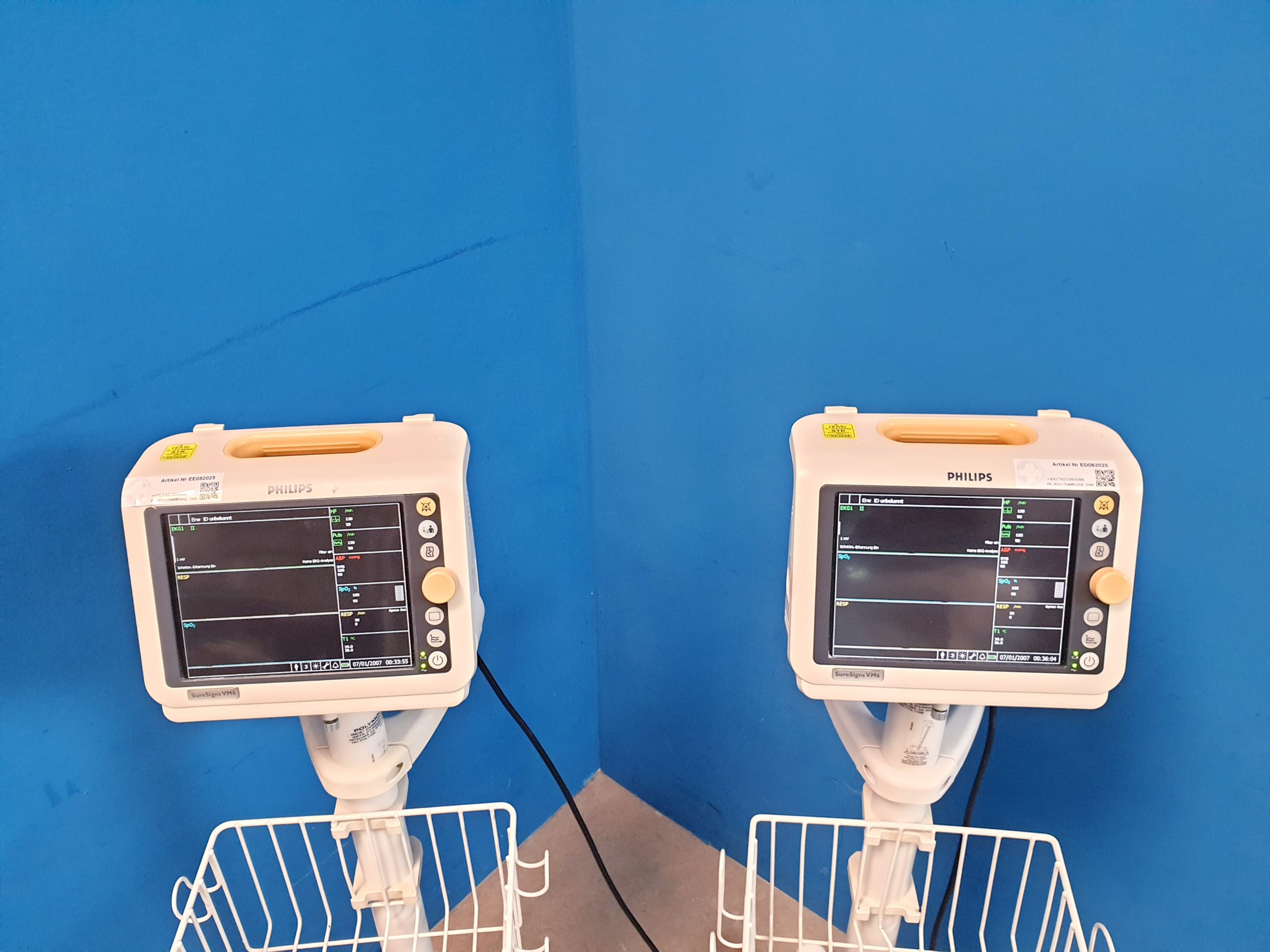 Philips SureSigns VM6 NIBP SpO2, EKG, Temp – auf Gestell thumbnail 4