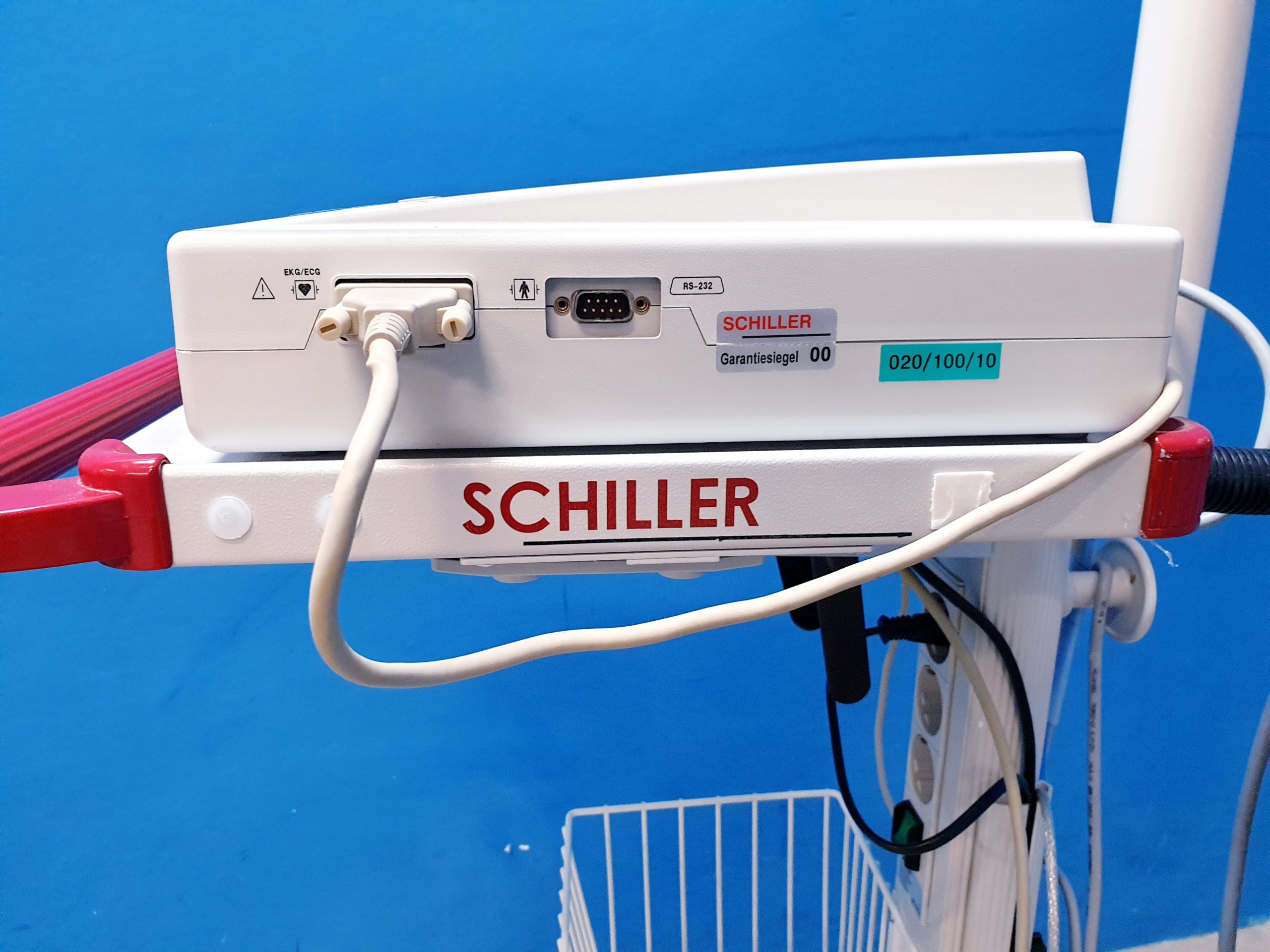 Schiller Cardiovit AT-102 plus ekg + Saug – Ohne Pumpe thumbnail 6