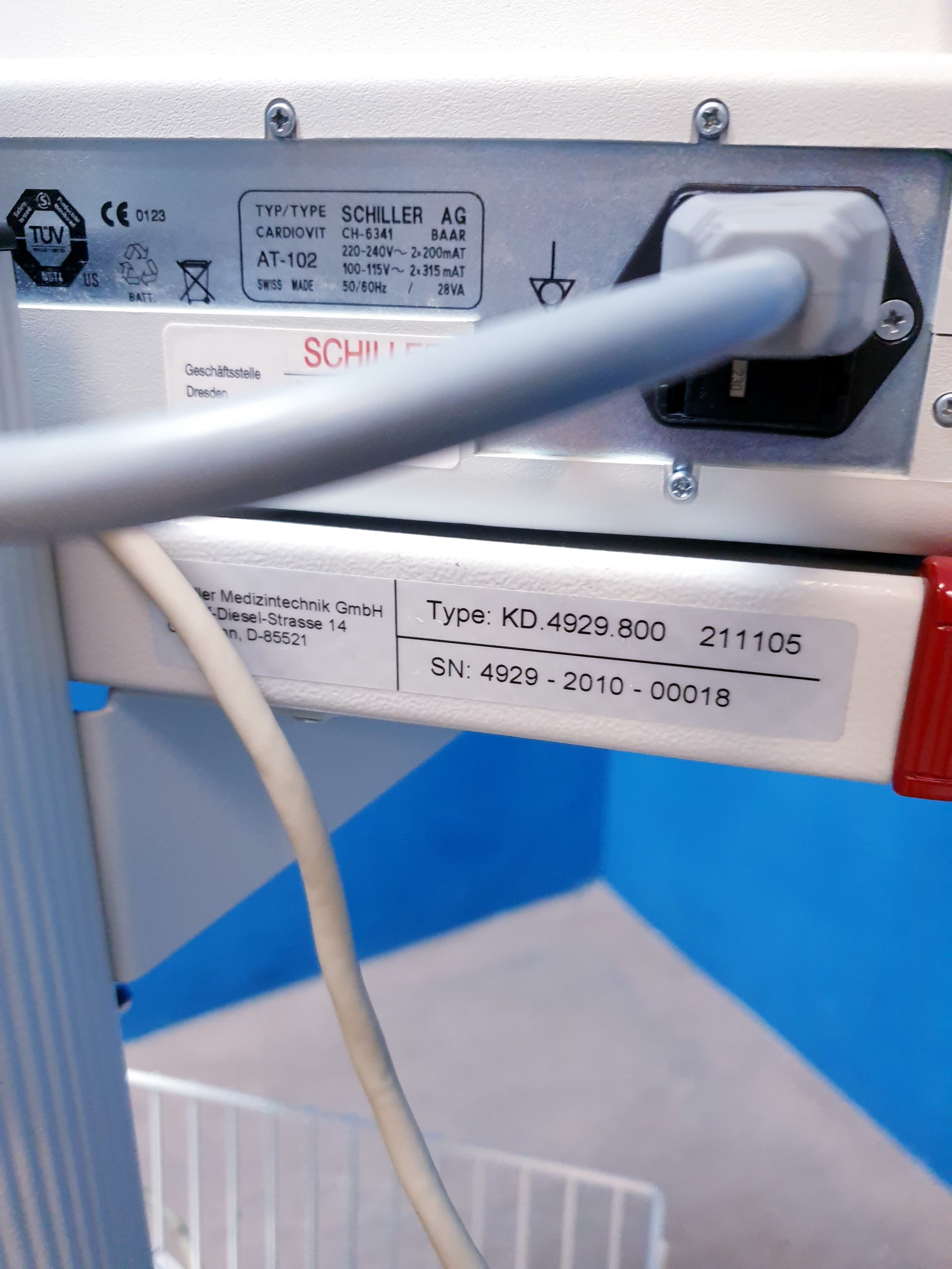 Schiller Cardiovit AT-102 plus ekg + Saug – Ohne Pumpe thumbnail 10