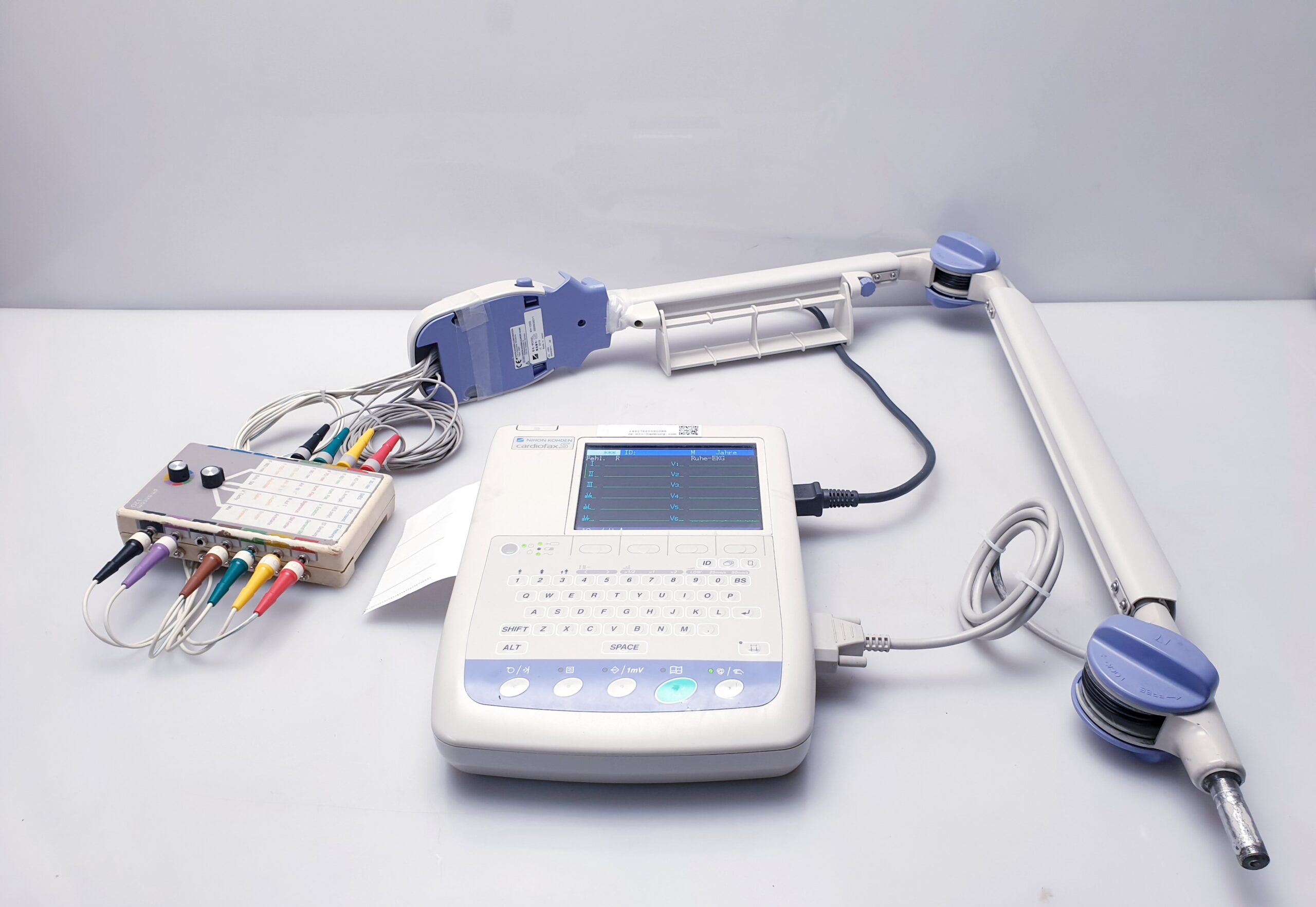 Nihon Kohden Cardiofax S ECG-1250K mit Arm — image 1 of 12