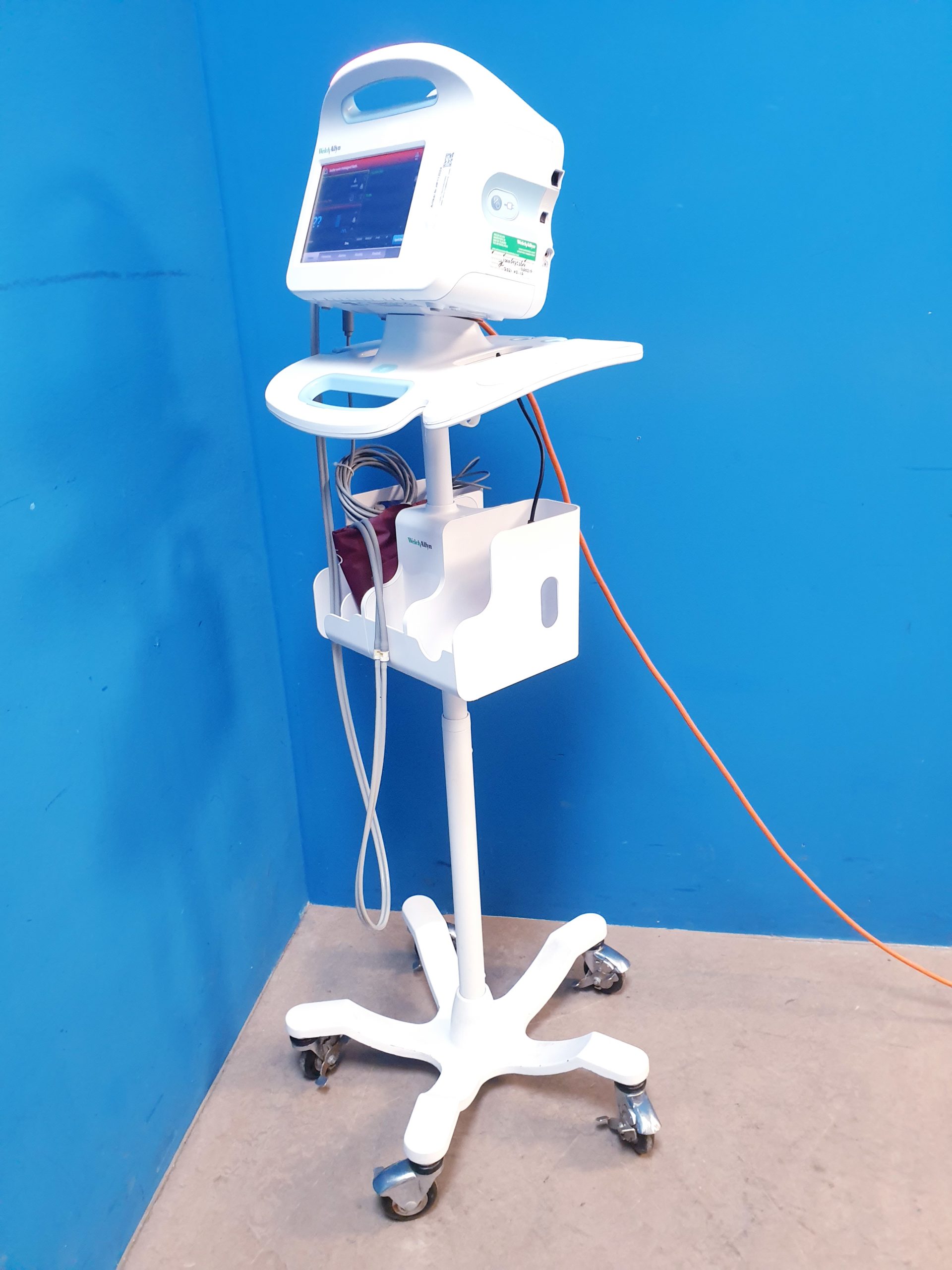 Welch Allyn Vital Signs Monitor 6000 Series NIBP SPO2 EKG UND TEMP thumbnail 12