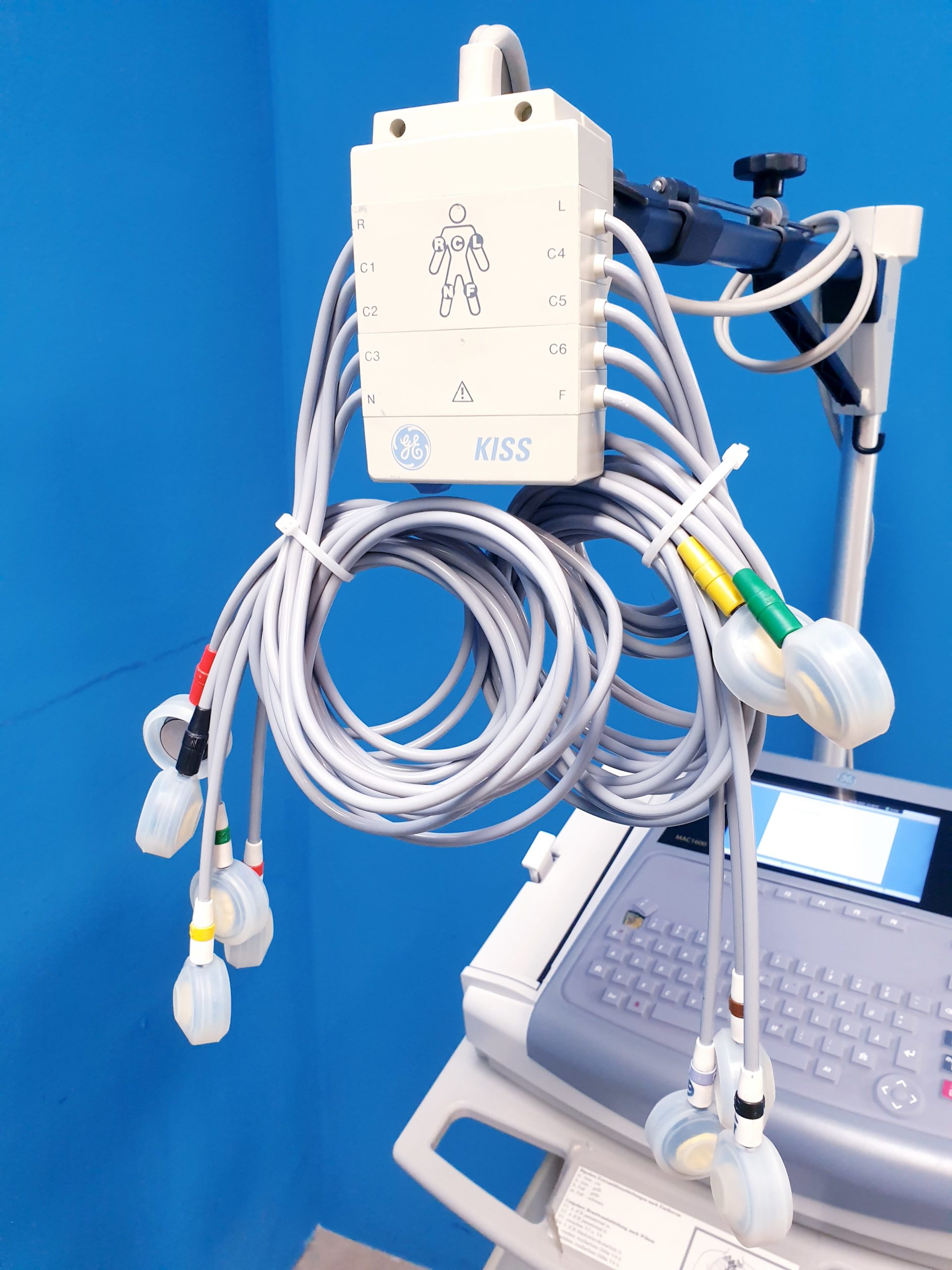 Ge Mac 1600 EKG Gerät mit Gerätewagen mit Kabelarmhalterung thumbnail 17