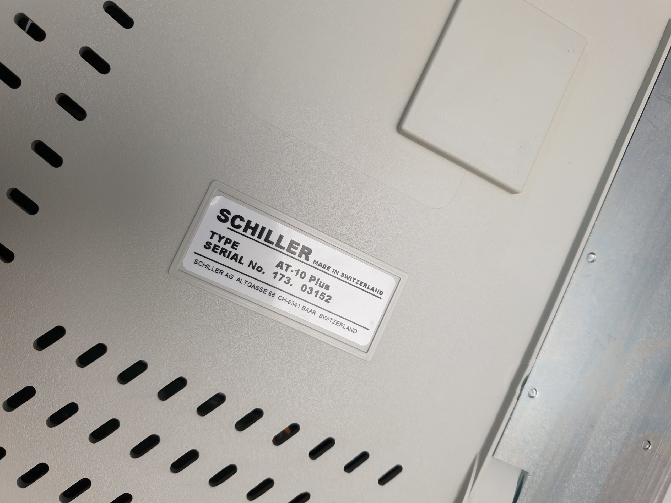 Schiller AT-10 Plus EKG Gerät ohne Zubehör Displayschaden – defekt thumbnail 11