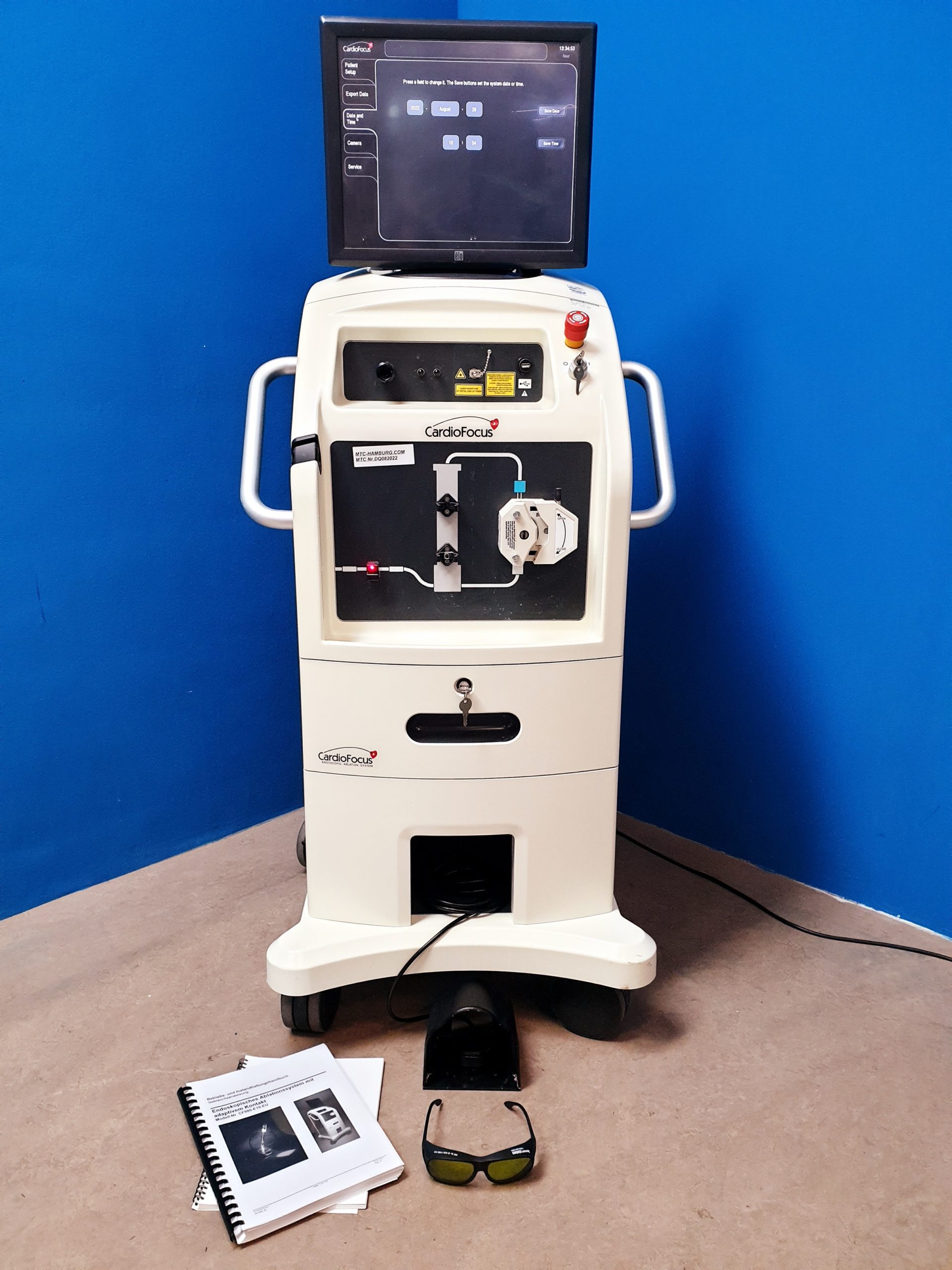 CARDIOFOCUS Console CF980-E10-EU // CF980-E10-EU Laser Ablation Console Medical Device — image 1 of 7