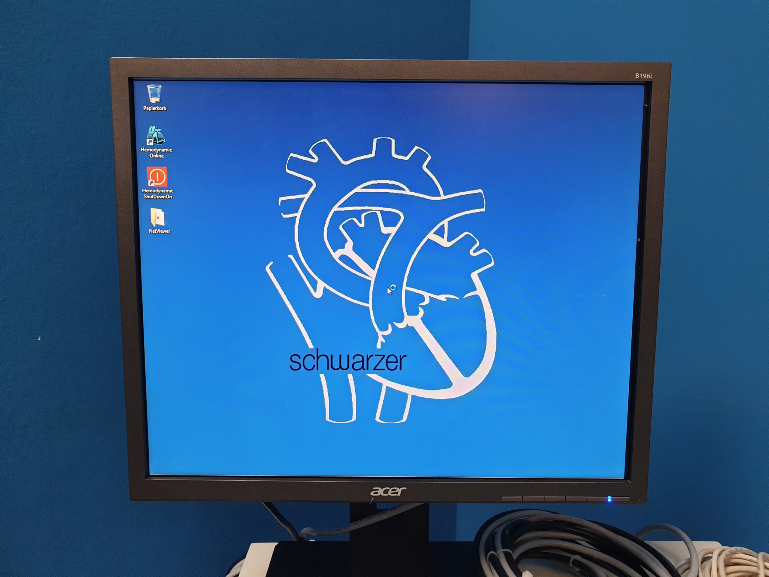 Schwarzer CardioTek Hemodynamic Cath Lab System monitor thumbnail 2
