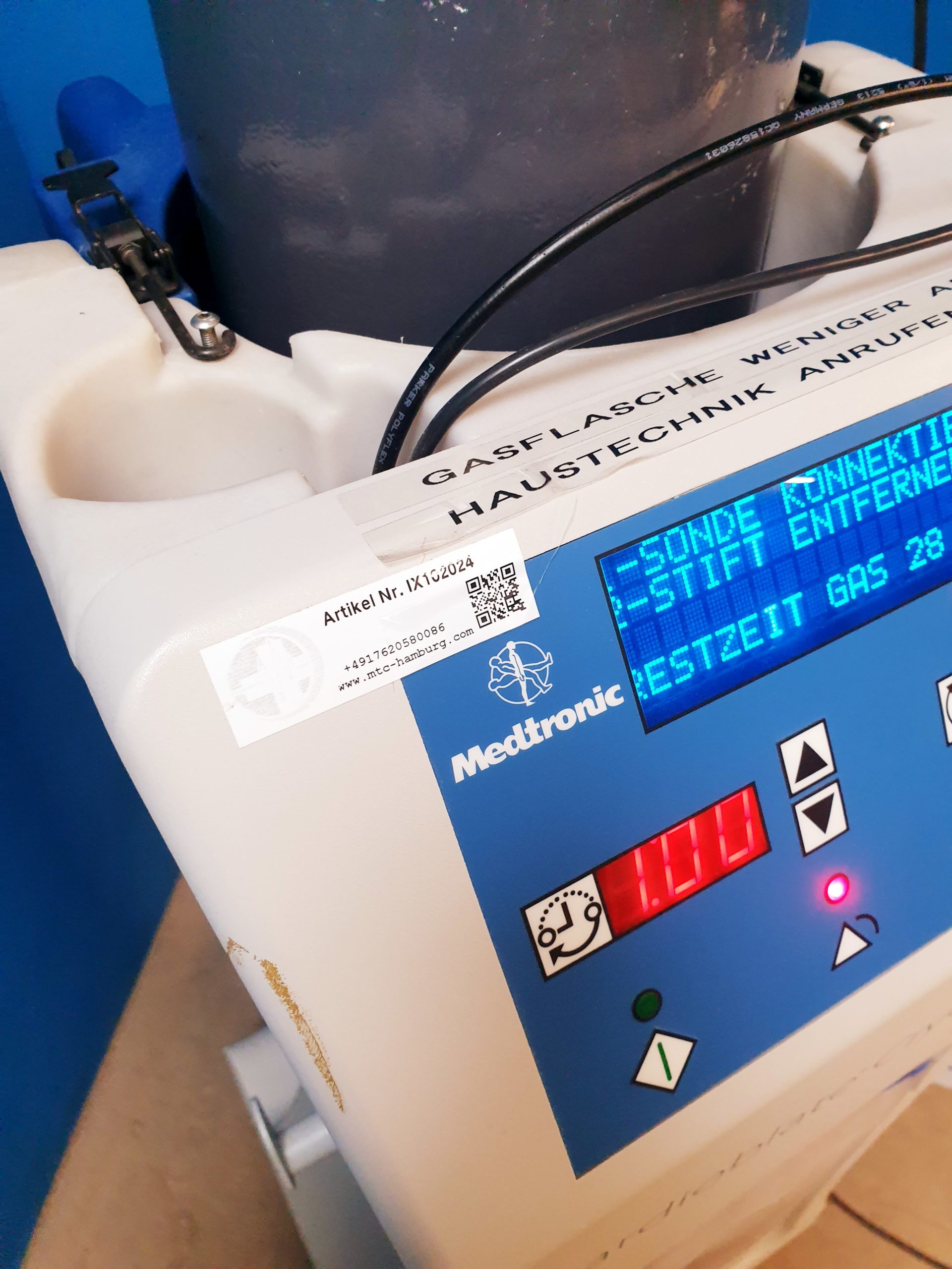 Medtronic Cardioblate CryoFlex Kryoablationssystem mit einer Flasche thumbnail 2