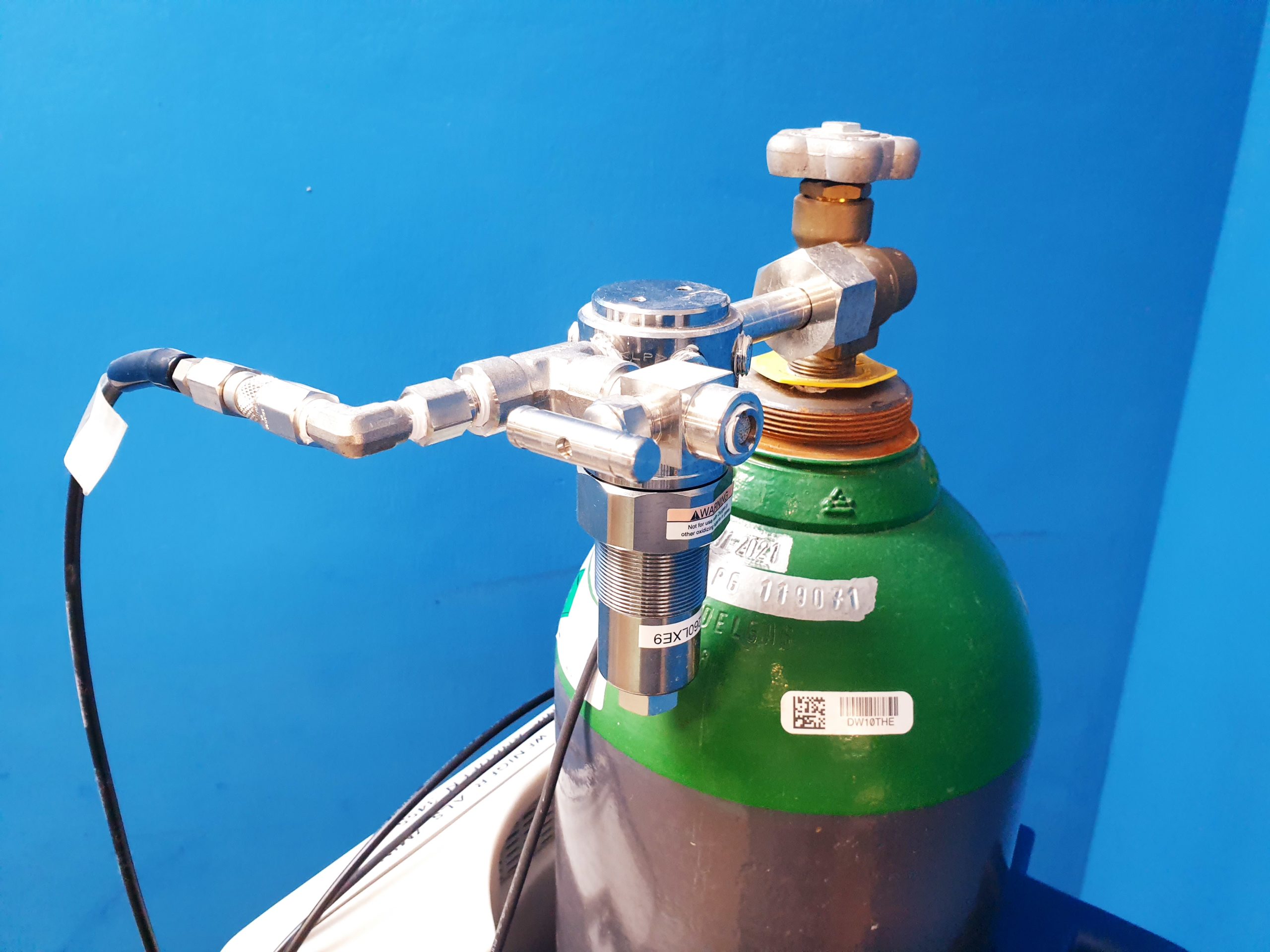Medtronic Cardioblate CryoFlex Kryoablationssystem mit einer Flasche thumbnail 6