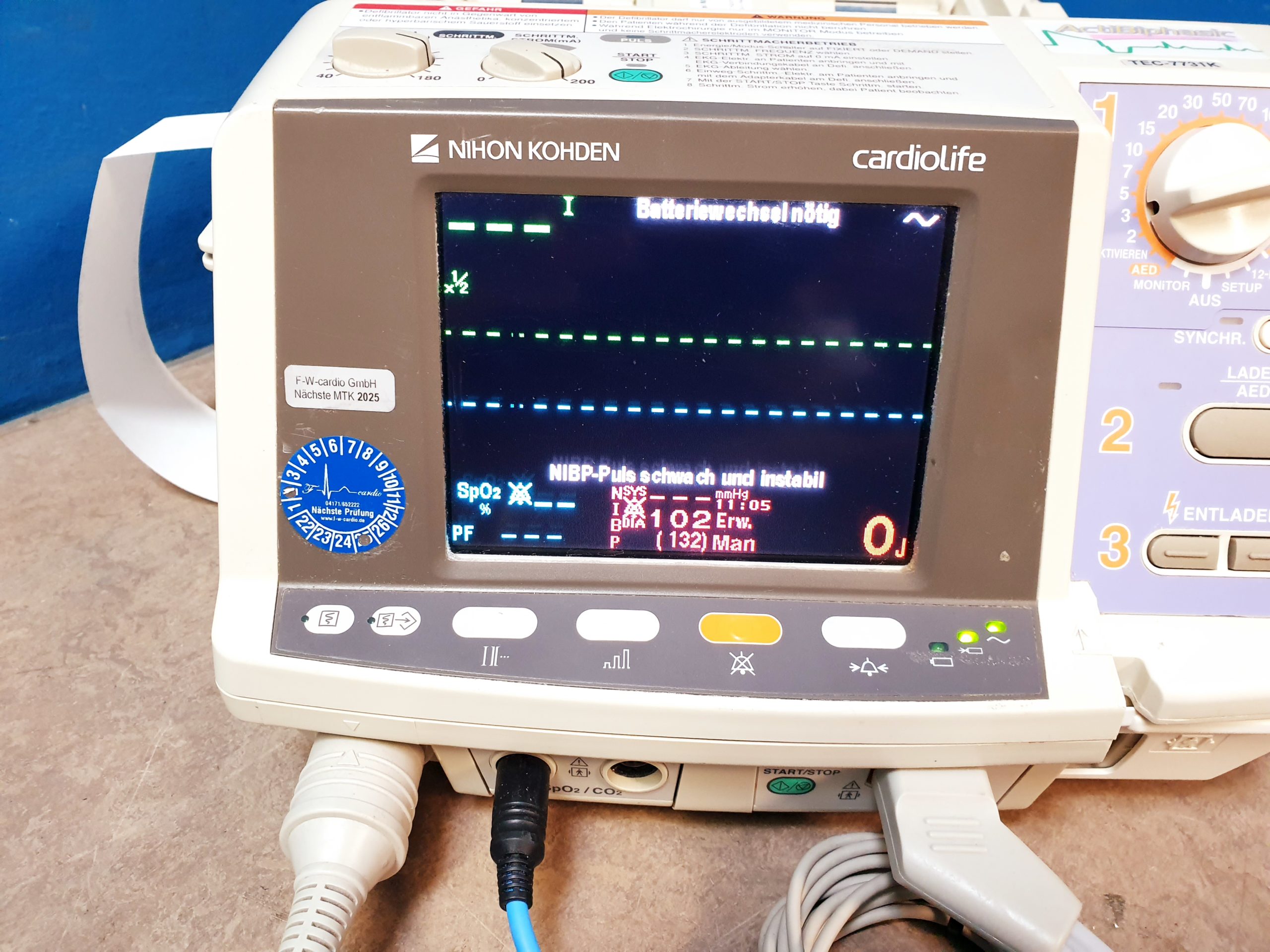 Nihon Kohden Cardiolife Tec-7731K Defibrillator thumbnail 6