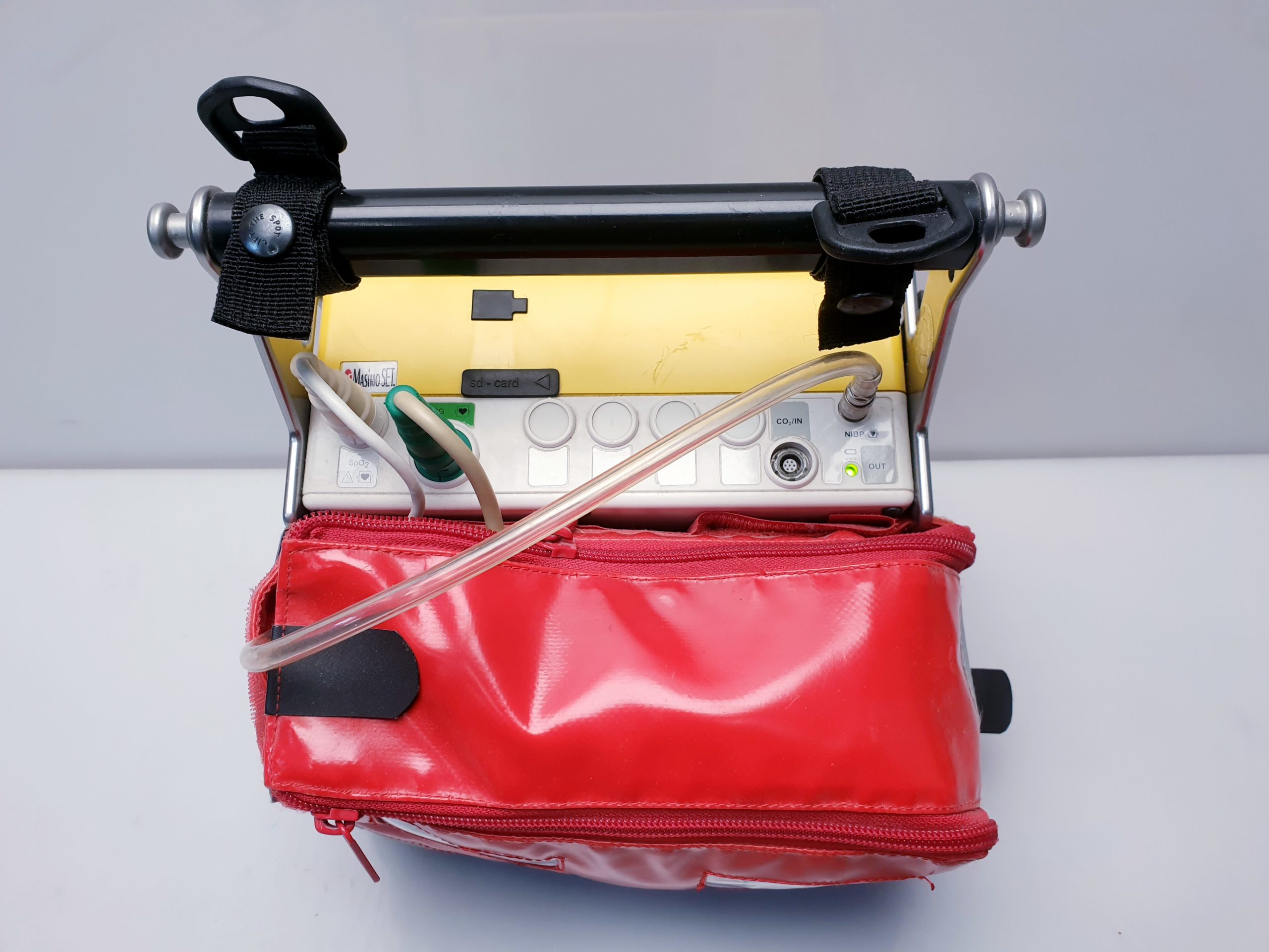 Schiller ARGUS Pro LifeCare Notfall AED Defibrillator thumbnail 6