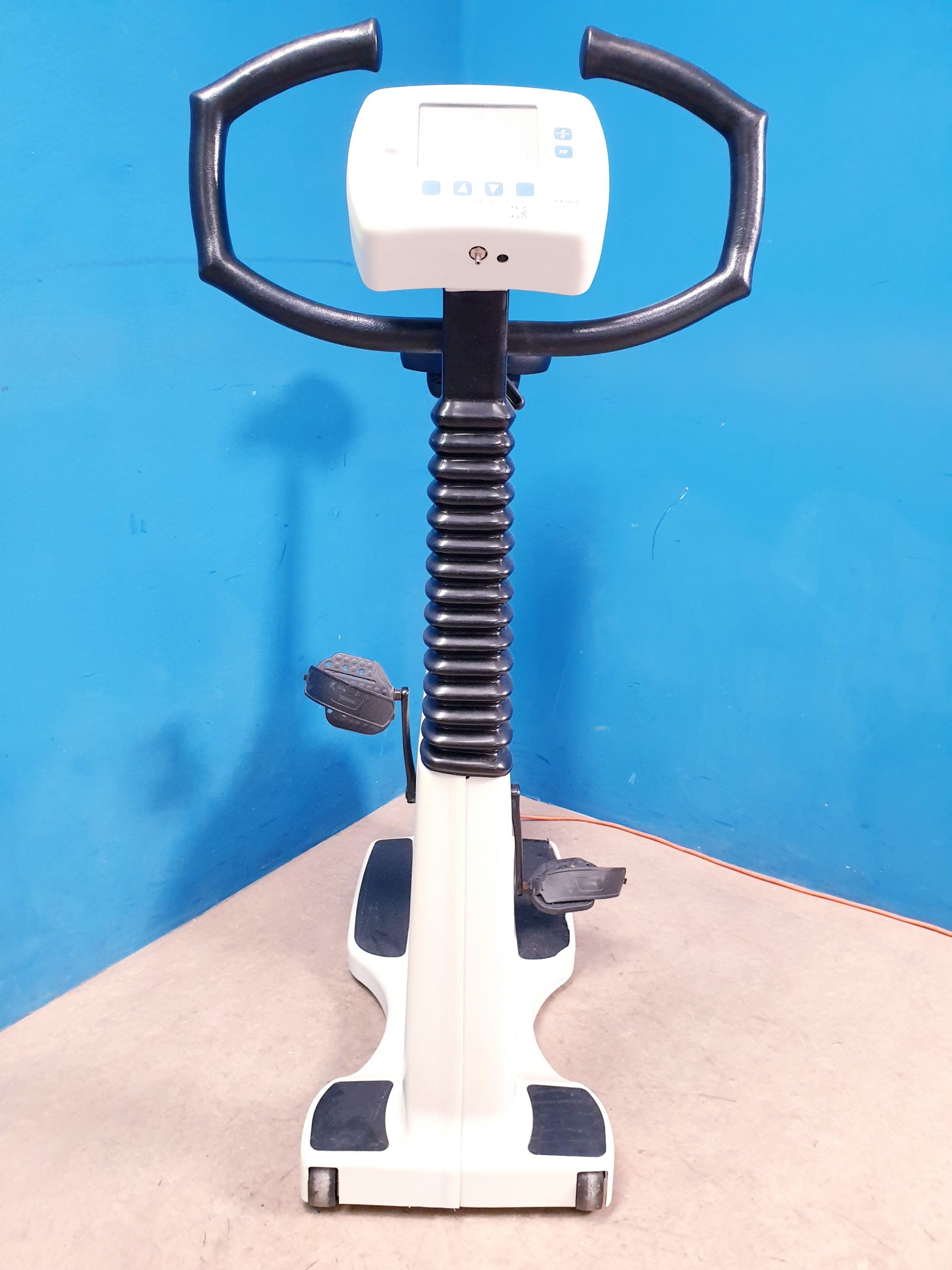 Schiller ERG 911 BP Fahrradergometer Ergometer thumbnail 6
