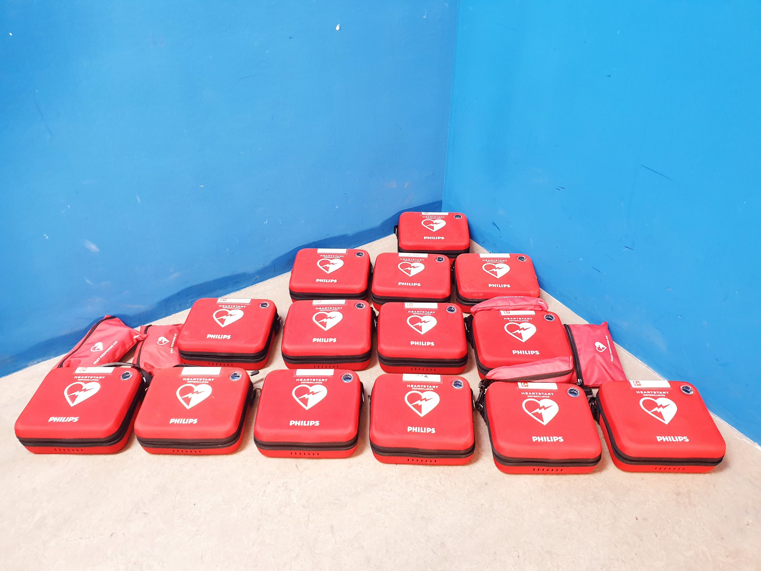 Philips HeartStart HS1 – AED Defibrillator — image 1 of 7