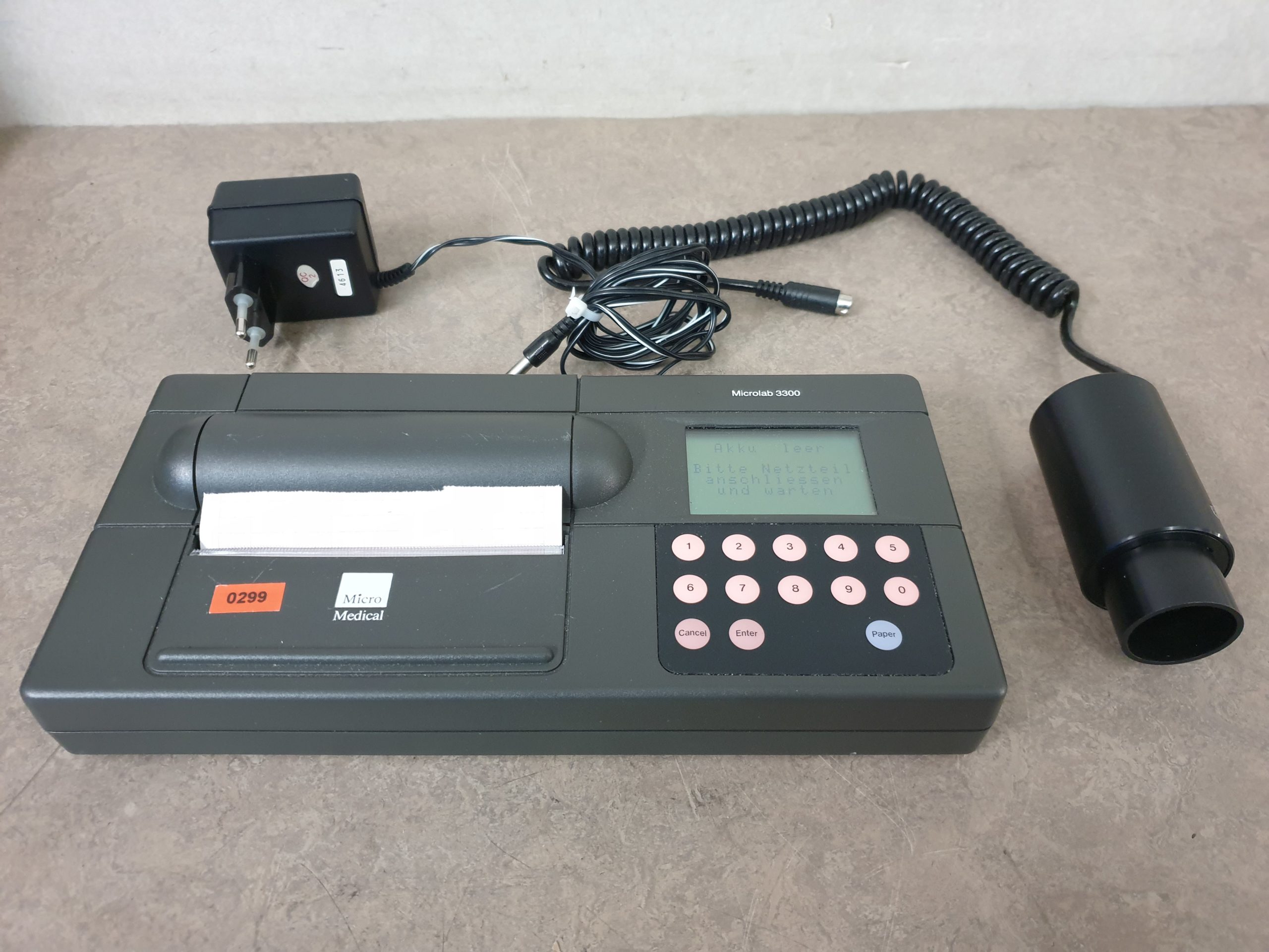 MICRO MEDICAL MicroLab 3300 Spirometer Mk4 thumbnail 2