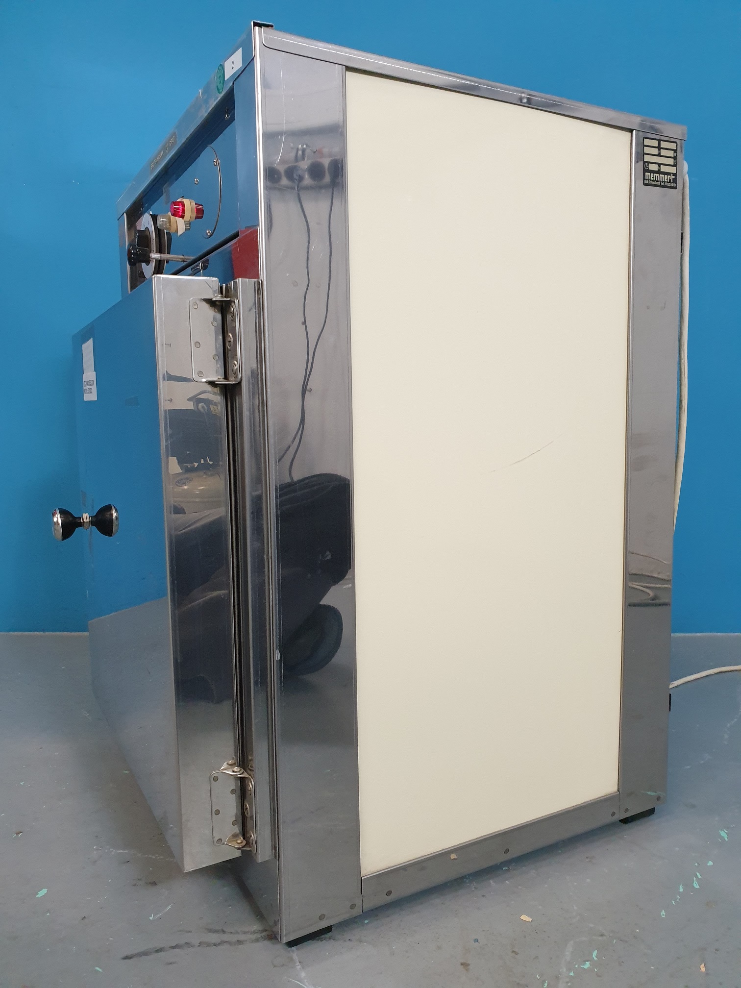 Memmert TV 30 b // TV30b – Trockenschrank / Wärmeofen / Inkubator – 1400W – 220°C thumbnail 6