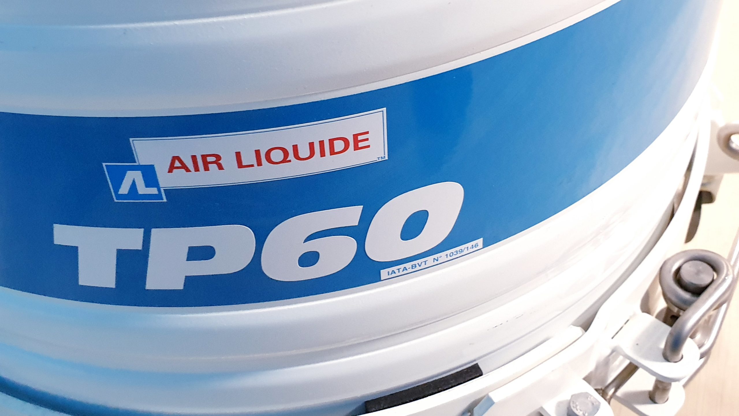 Air Liquide TP60 // TP 60 Stickstoffbehälter Cryogebhälter Liquid Nitrogen thumbnail 4