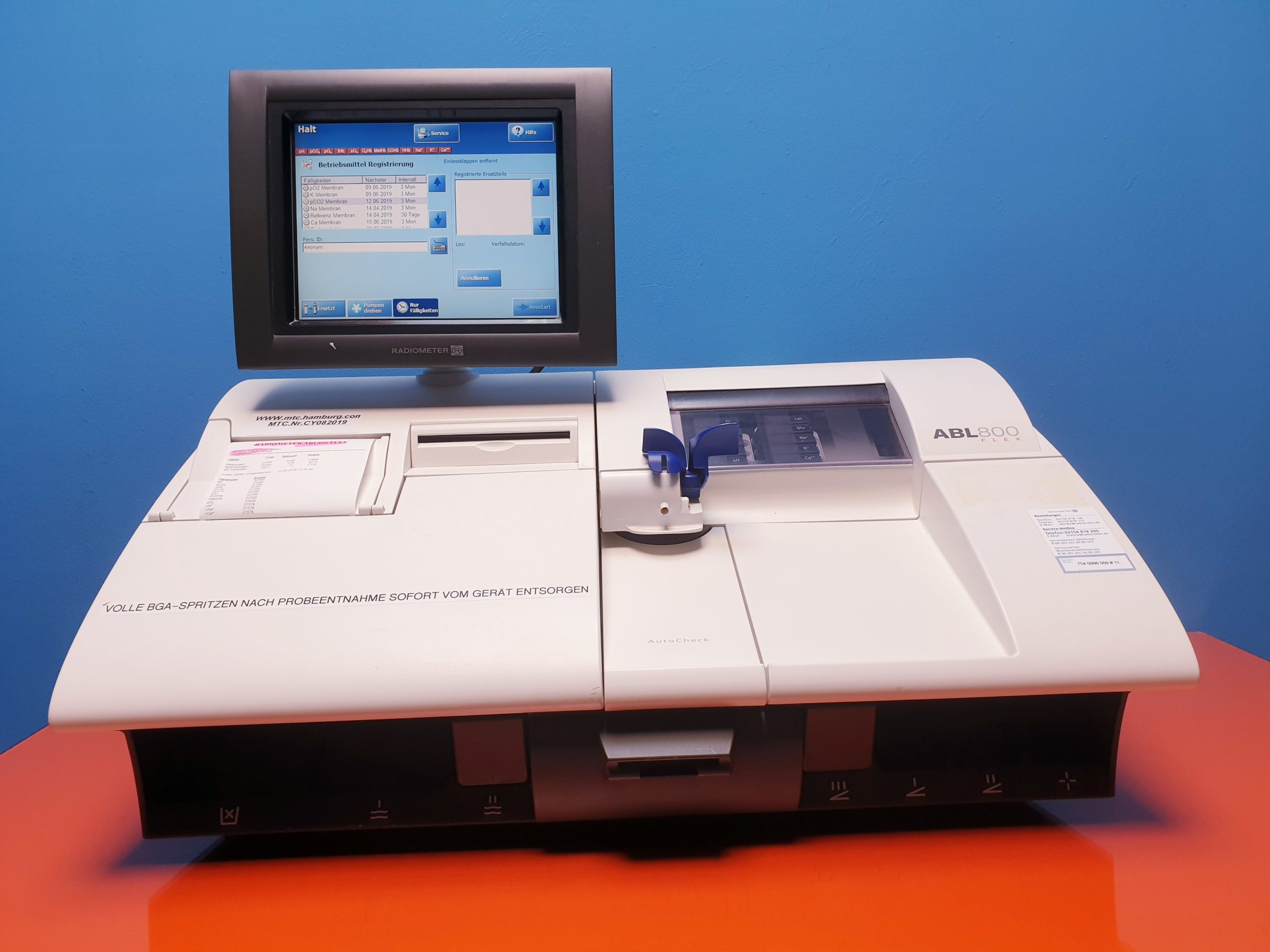Radiometer ABL800Flex ABL825 Blutgasanalysenautomat Blutgasanalysegeät — image 1 of 4