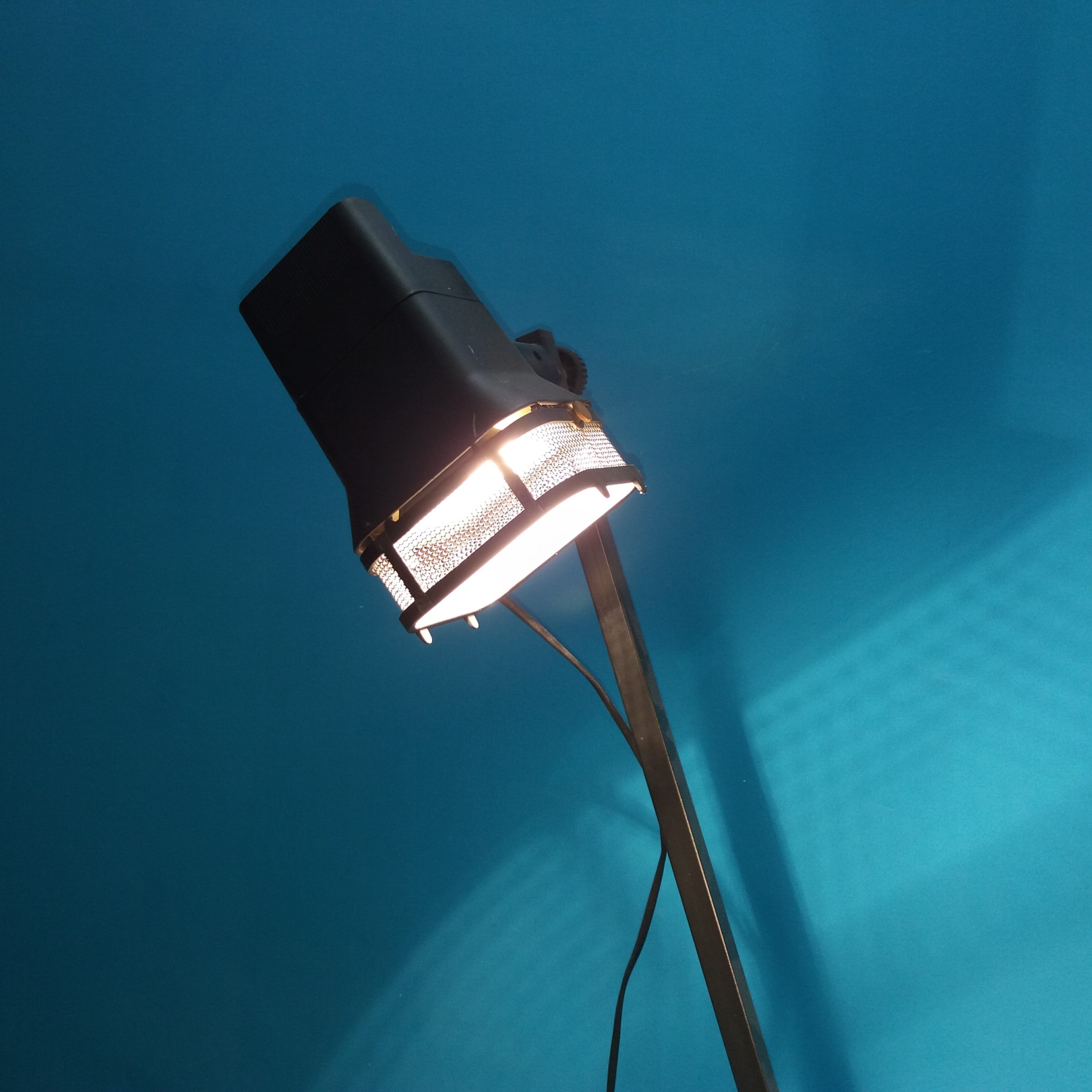 Multiband Transillumin UV Transilluminator Multiband auf einem Leitz Reprovit R Aufnahmetisch mit Beleuchtungseinheit thumbnail 6