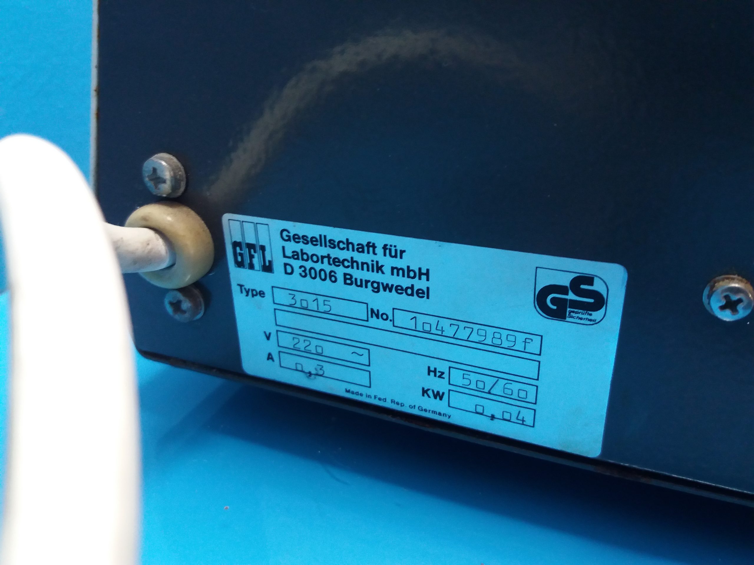 GFL 3015 Schüttelapparat, Schüttelplatte Beiheizbar mit Timer thumbnail 4