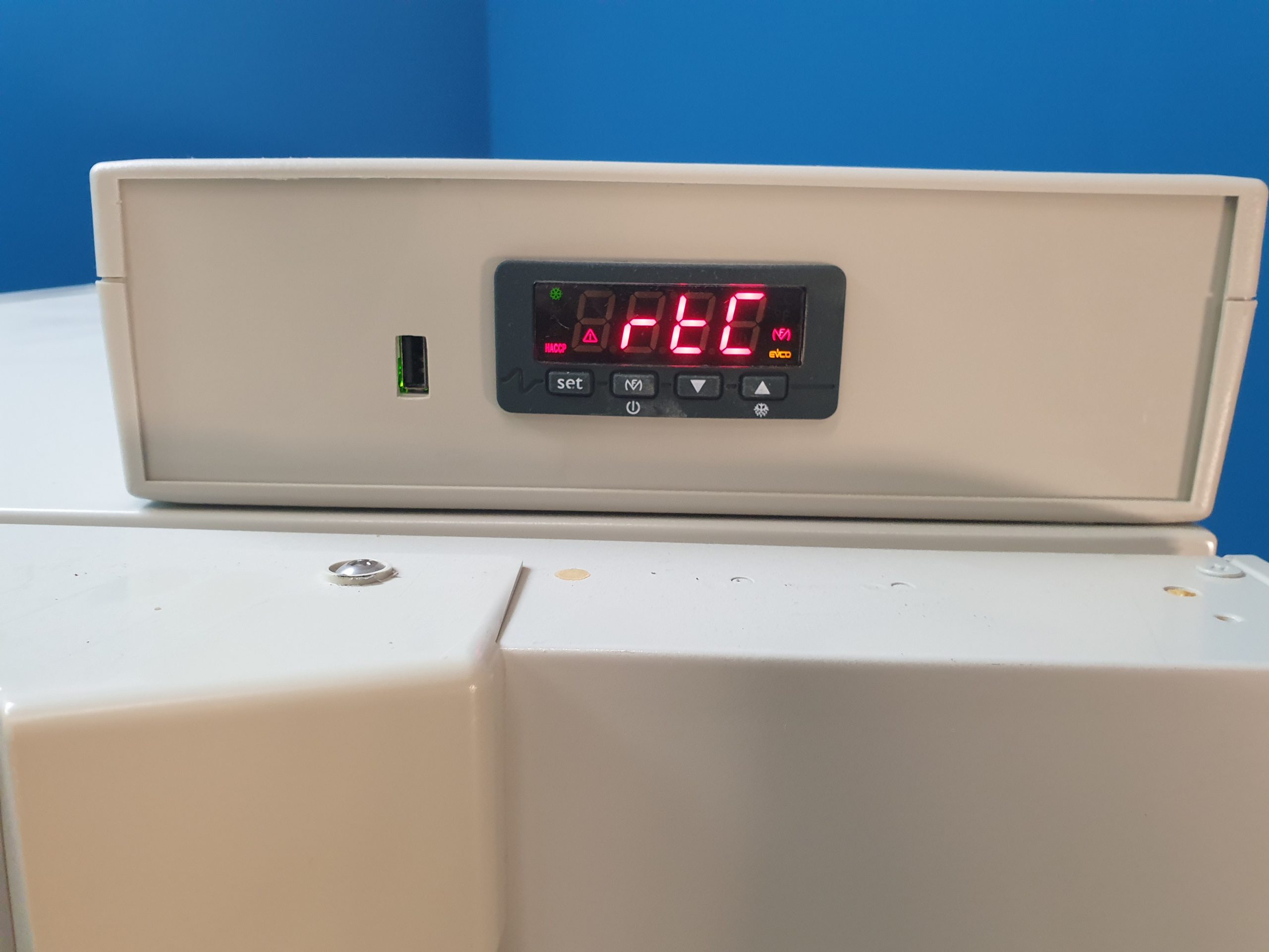 Sanyo MDF-U32V Freezer Lab Laborgefrierschrank thumbnail 5