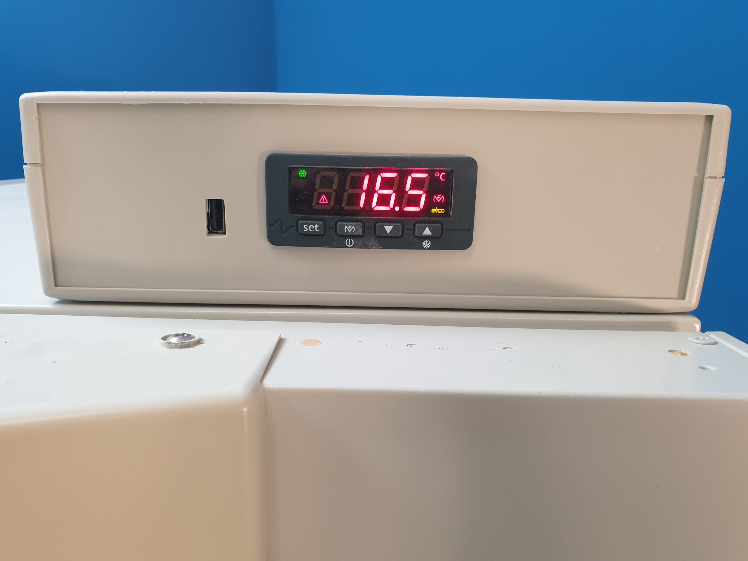 Sanyo MDF-U32V Freezer Lab Laborgefrierschrank thumbnail 6