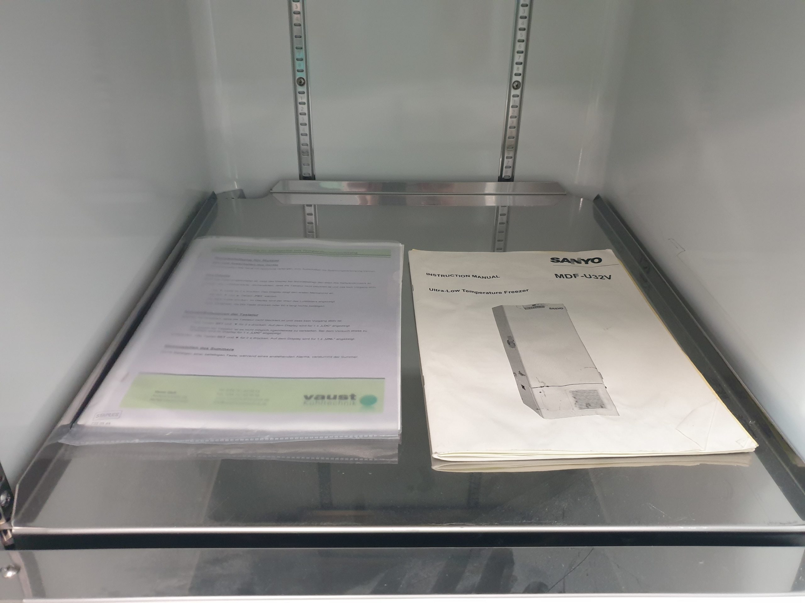 Sanyo MDF-U32V Freezer Lab Laborgefrierschrank thumbnail 12
