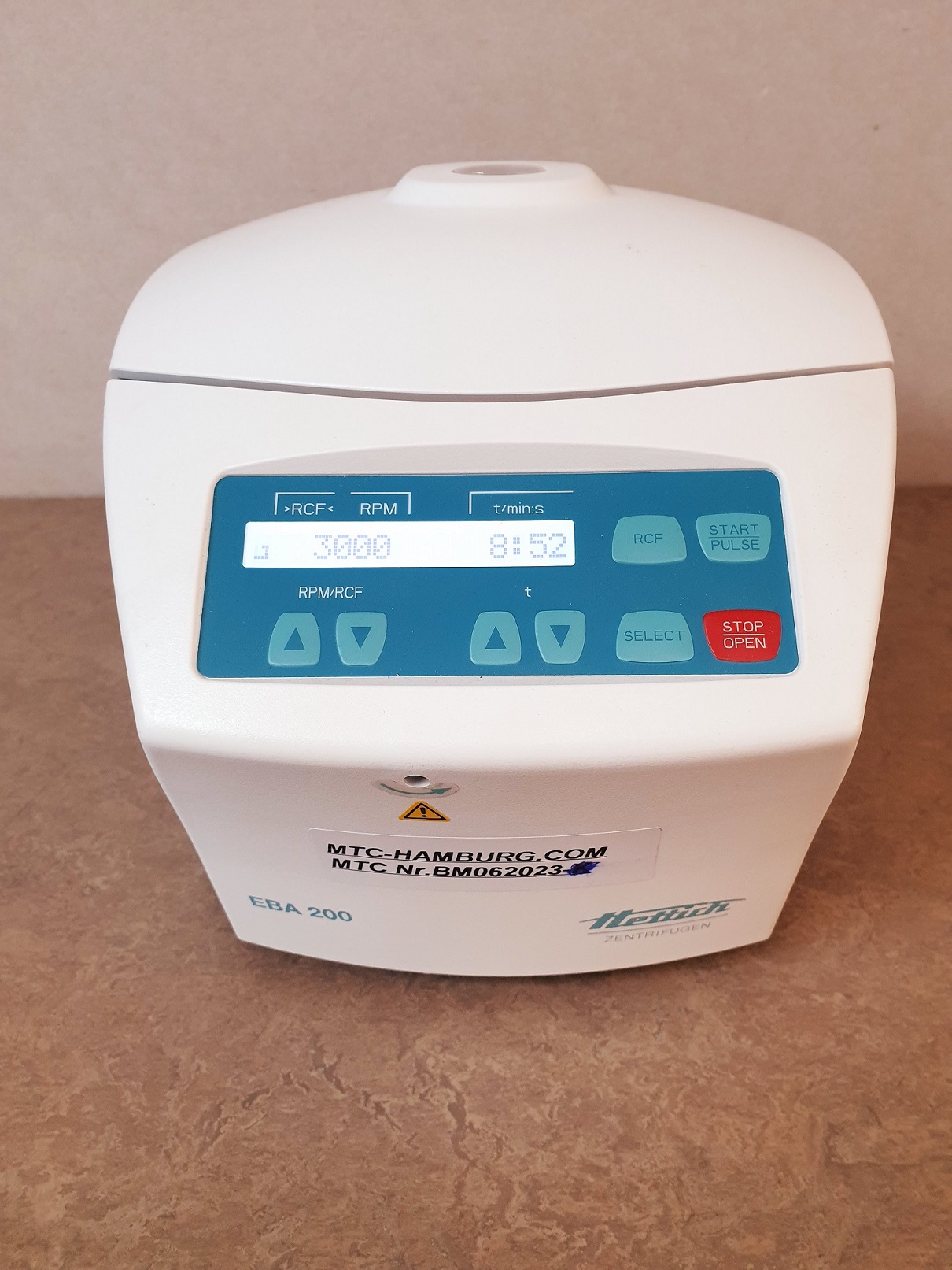 Hettich EBA 200 Zentrifuge Kleinzentrifuge Tischzentrifunge – Zentrifuge — image 1 of 8