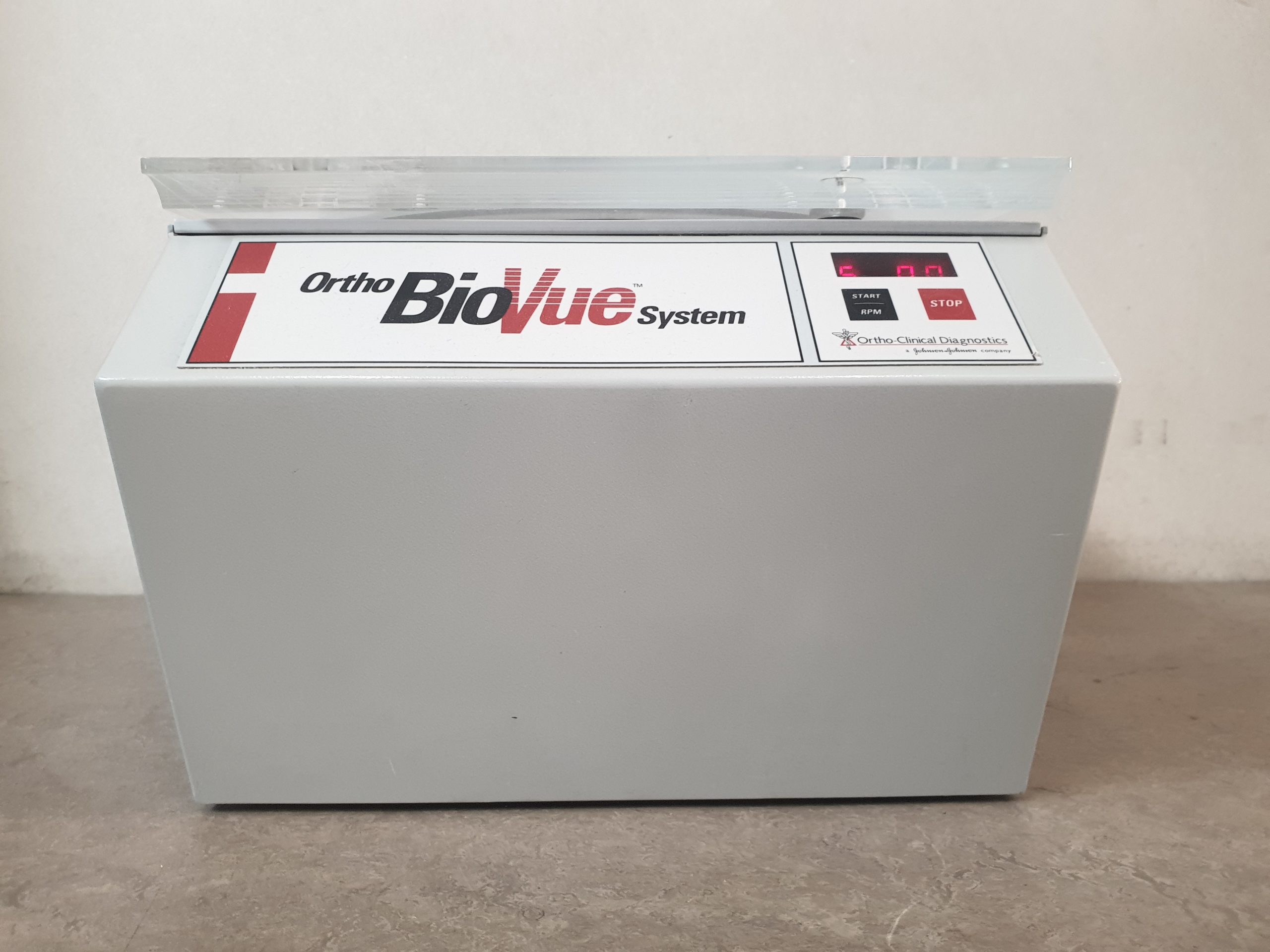 Ortho BioVue System Clinical Diagnostics Lab Centrifuge Cell Mixer thumbnail 2