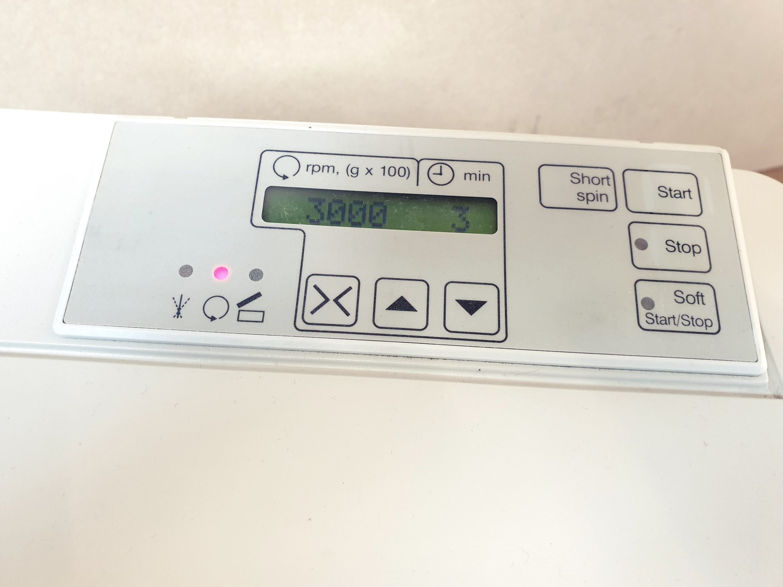 Eppendorf Zentrifuge Centrifuge 5416 – 4 x 250 ml – thumbnail 10