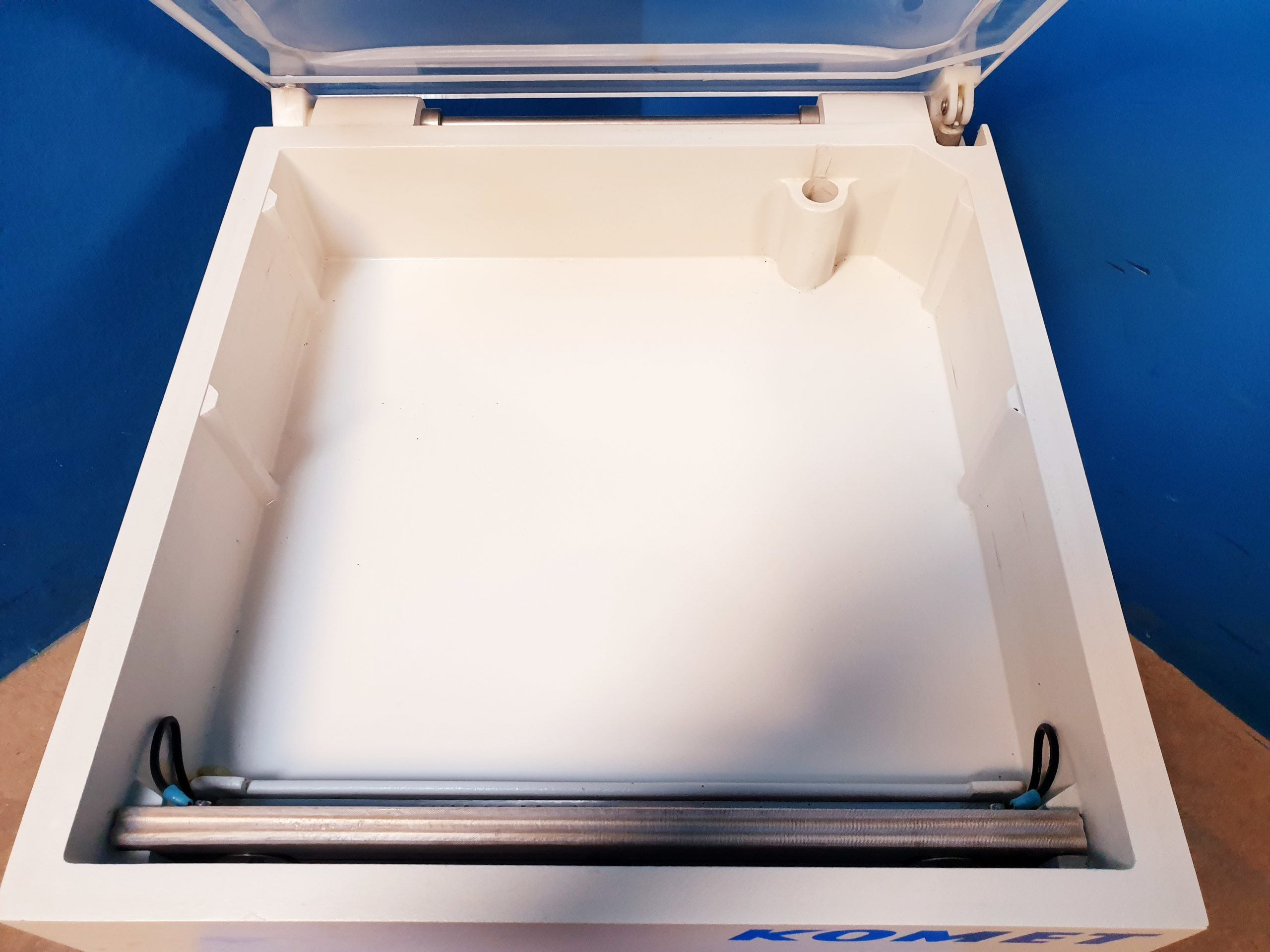 Komet Typ K2 Vakuumierer — image 1 of 2