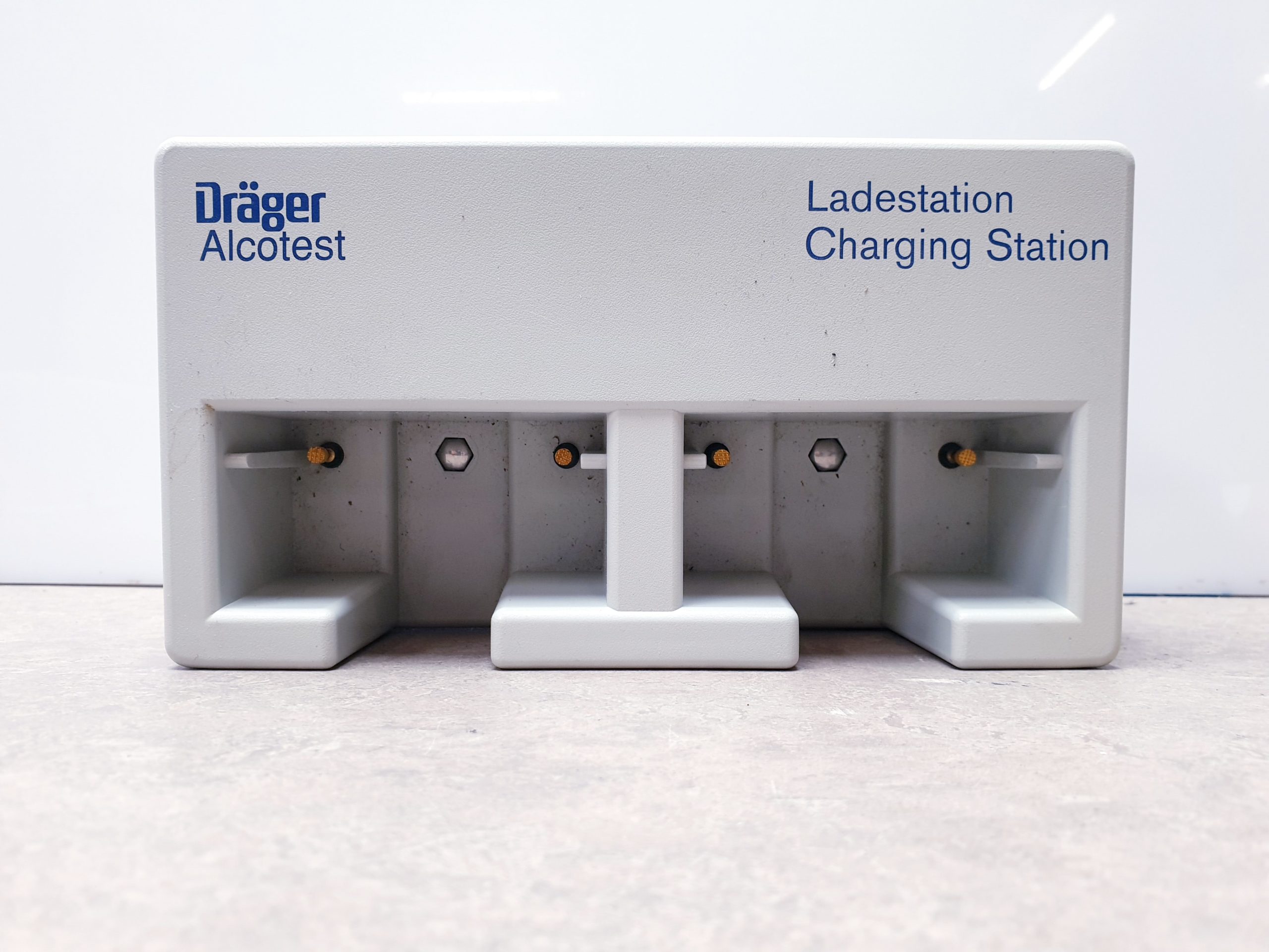 Dräger Alcotest 8312590 komplett mit Akku und Ladestation — image 1 of 6