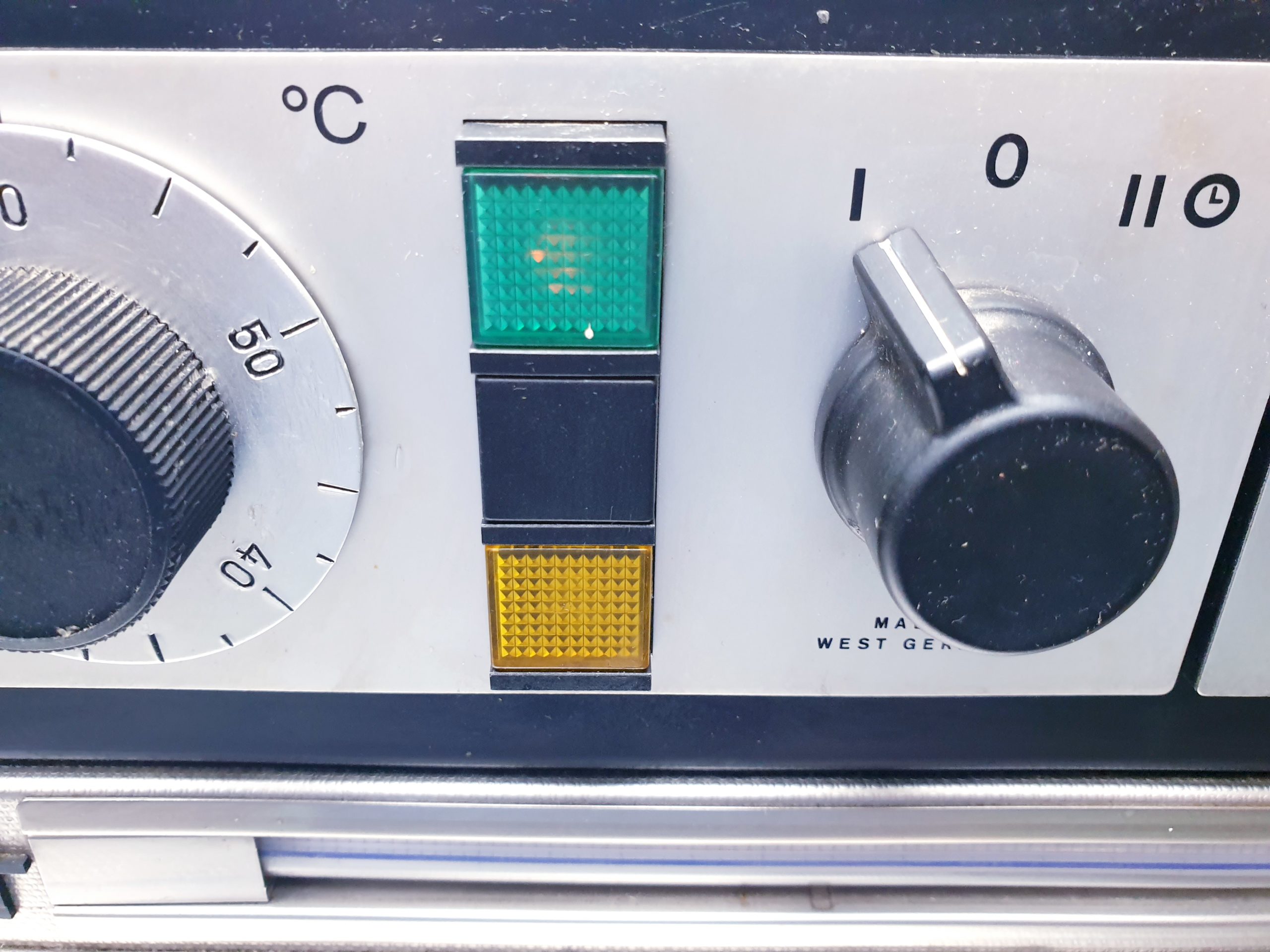 Memmert B26 Wärmeschränkchen — image 1 of 7