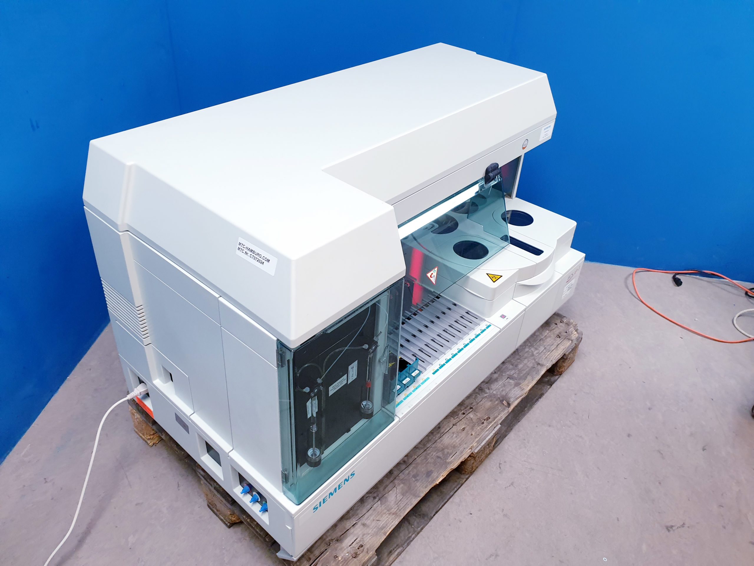 Siemens BCS XP Hemostasis Hematology Clotting Blood Analyzer thumbnail 2