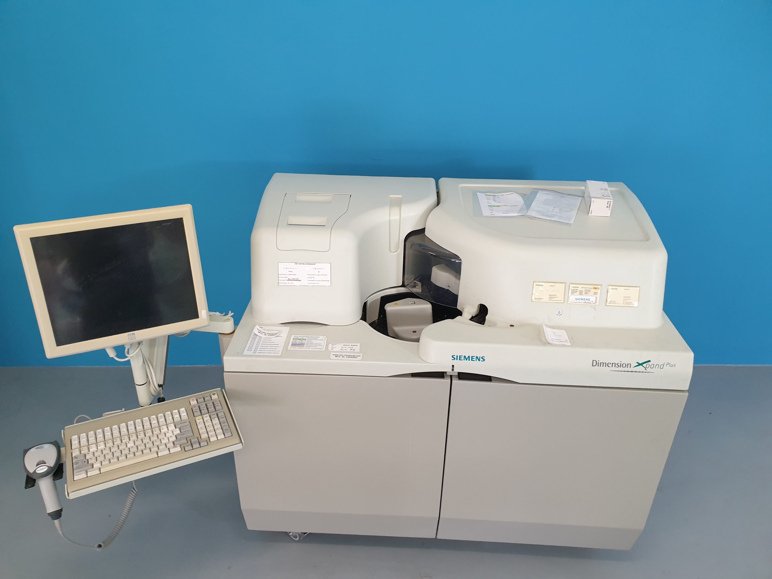 Siemens Dimension Xpand Plus System – Chemistry Analyzer thumbnail 2