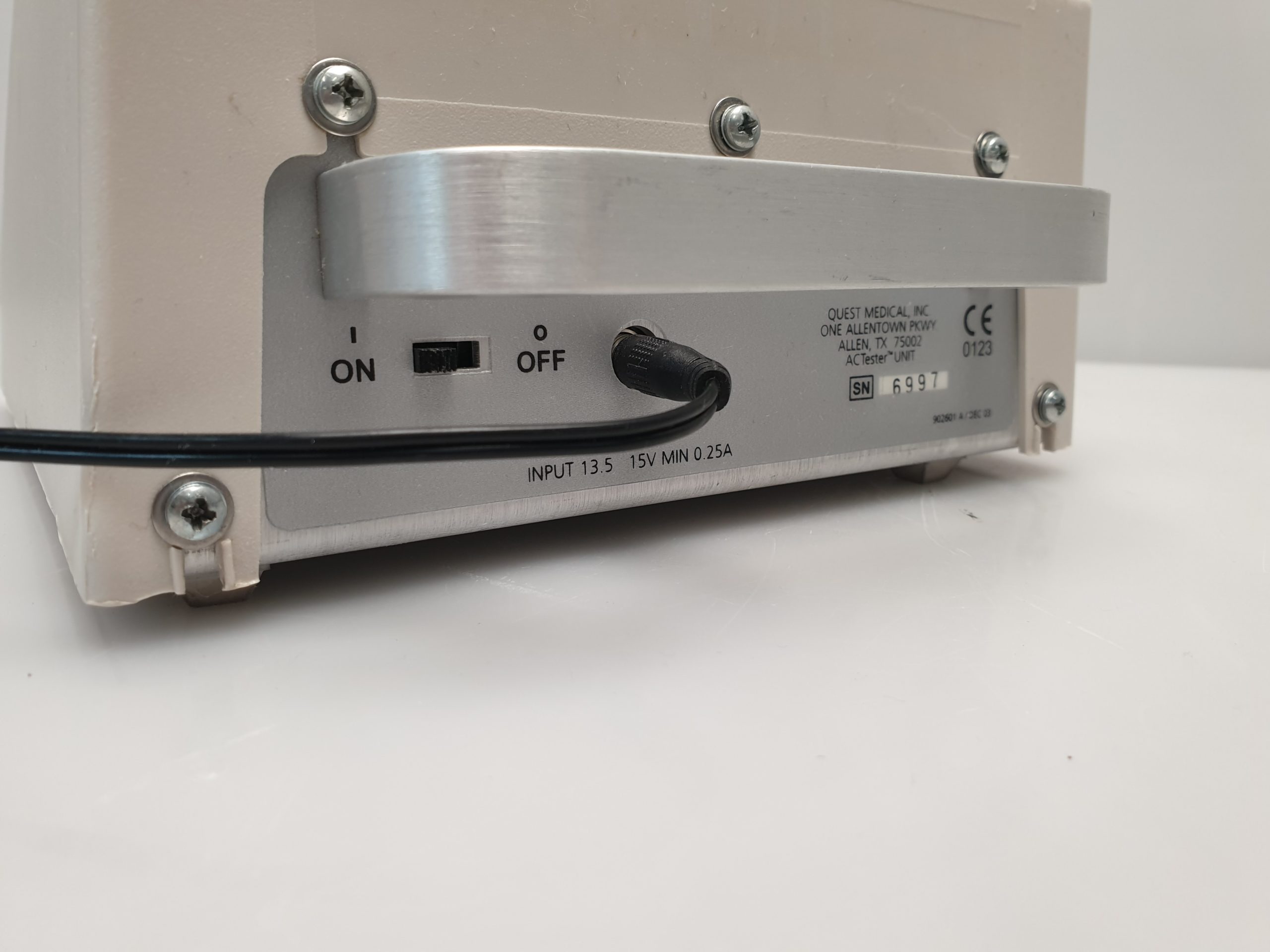 Quest Medical AC-Tester thumbnail 4