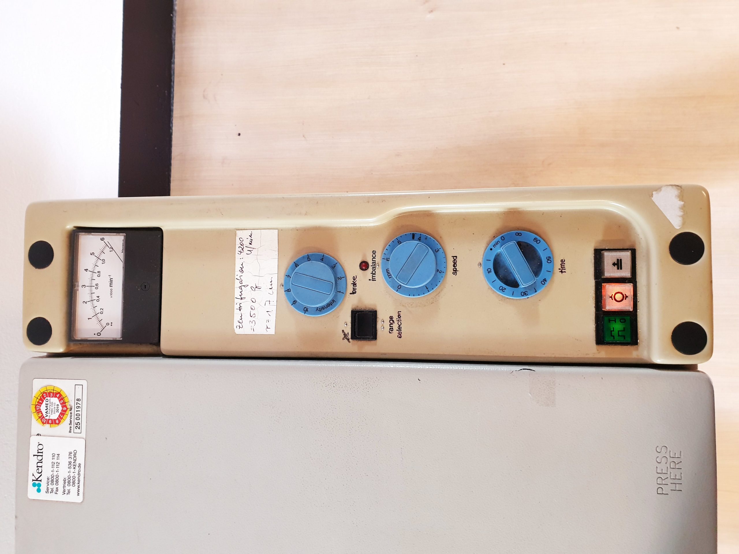 HERAEUS SEPATECH VARIFUGE F Kühlzentrifuge mit Rotor thumbnail 3
