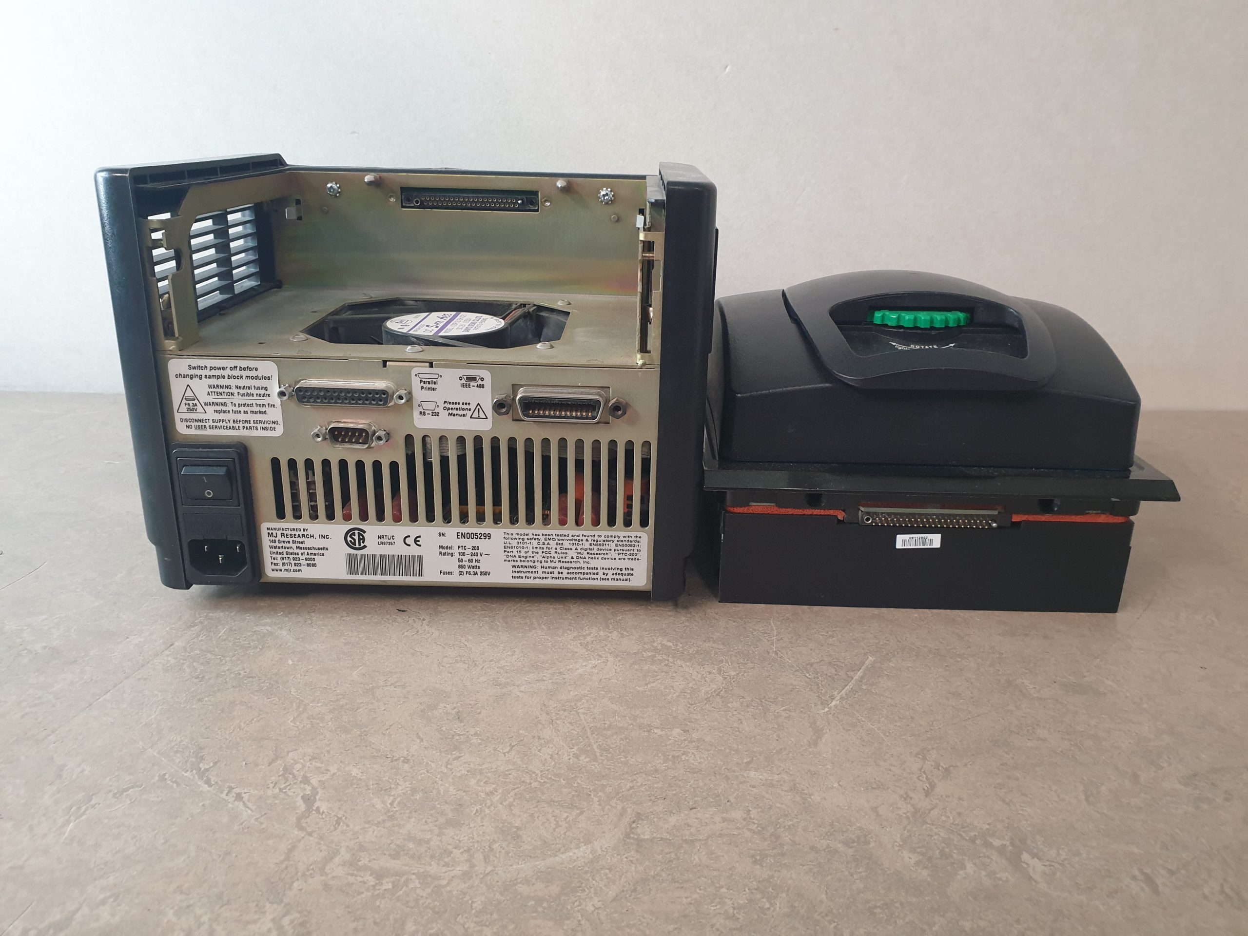 BIO-RAD PELTIER THERMAL CYCLER PTC-200 PCR Thermal Cycler thumbnail 7