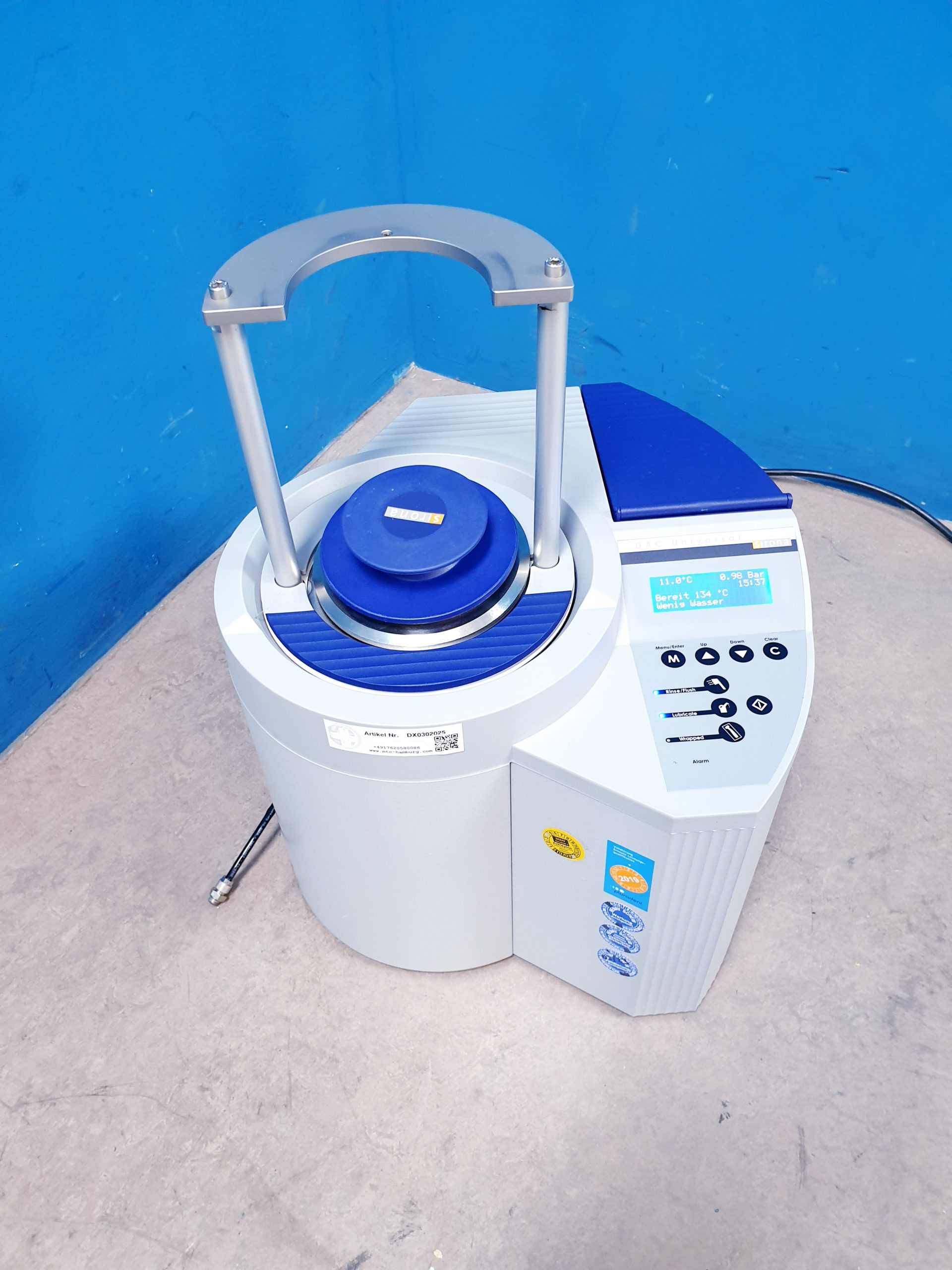 Sirona DAC Universal Sterilisator Instrumentenhygiene für Winkelstücke thumbnail 2