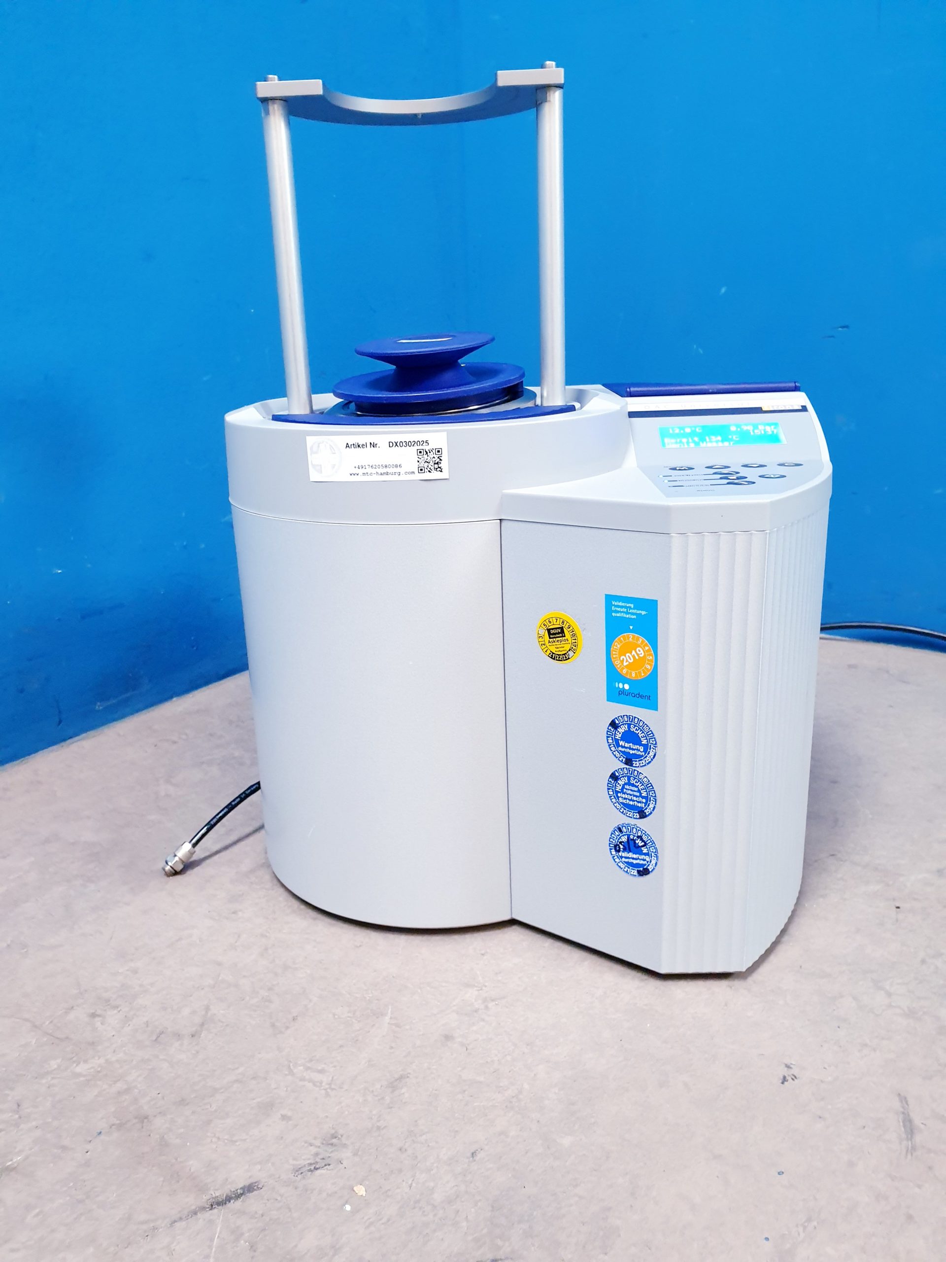 Sirona DAC Universal Sterilisator Instrumentenhygiene für Winkelstücke thumbnail 3