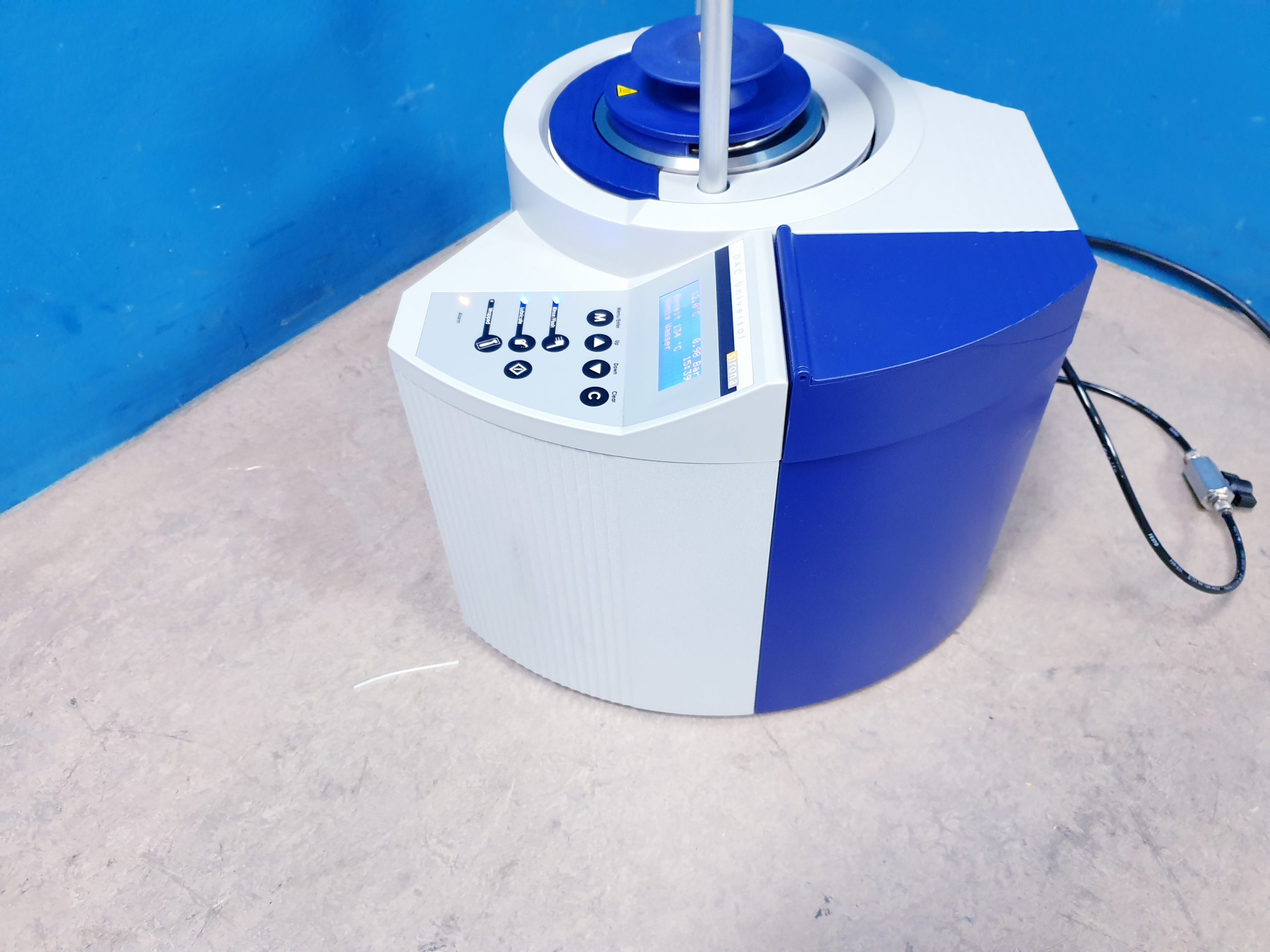 Sirona DAC Universal Sterilisator Instrumentenhygiene für Winkelstücke thumbnail 8