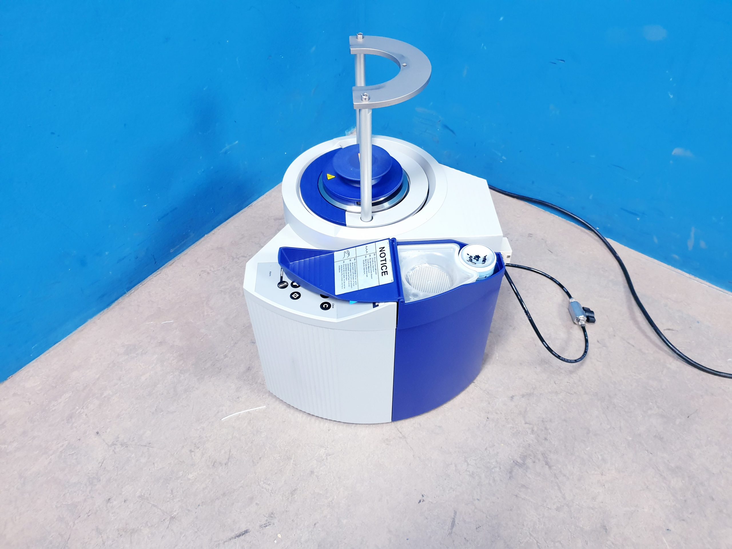 Sirona DAC Universal Sterilisator Instrumentenhygiene für Winkelstücke thumbnail 10
